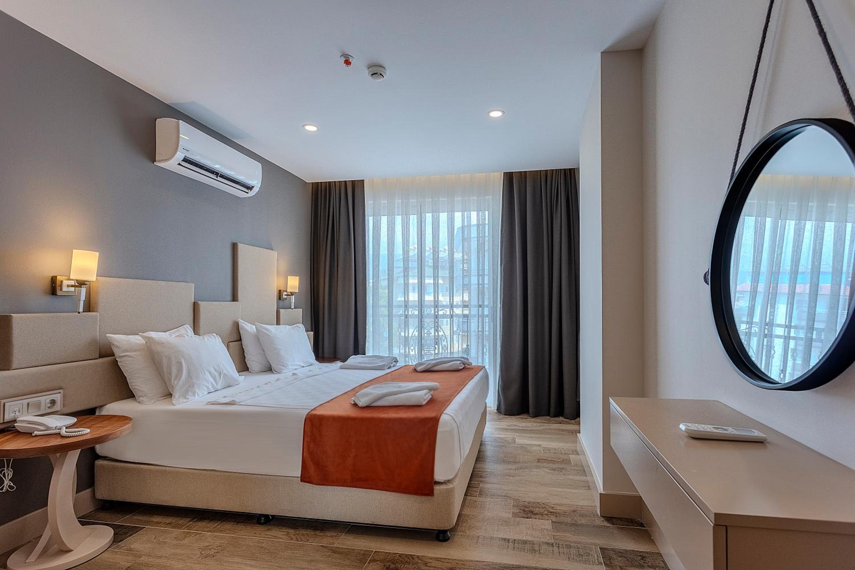 Green Garden City Luxury Apartments - Image 40