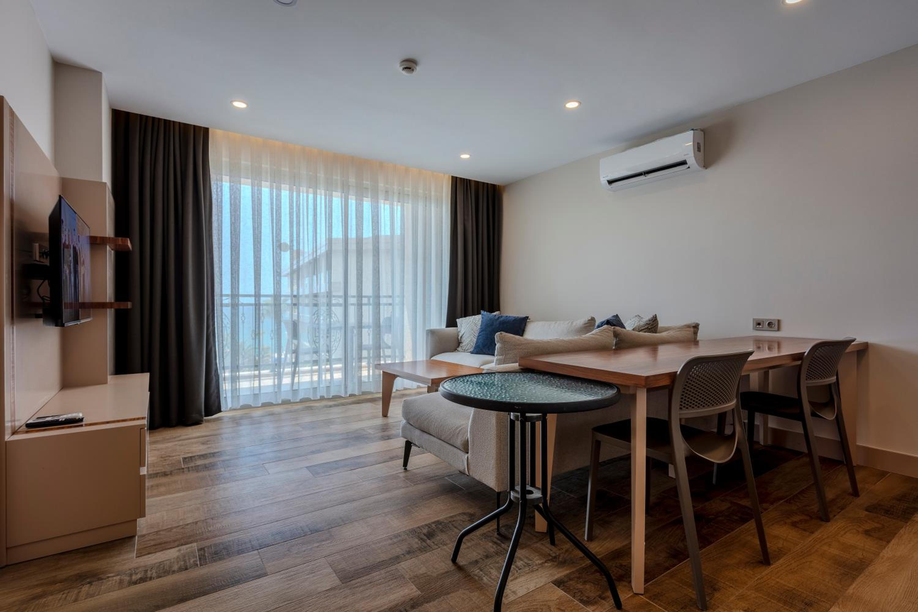 Green Garden City Luxury Apartments - Image 43