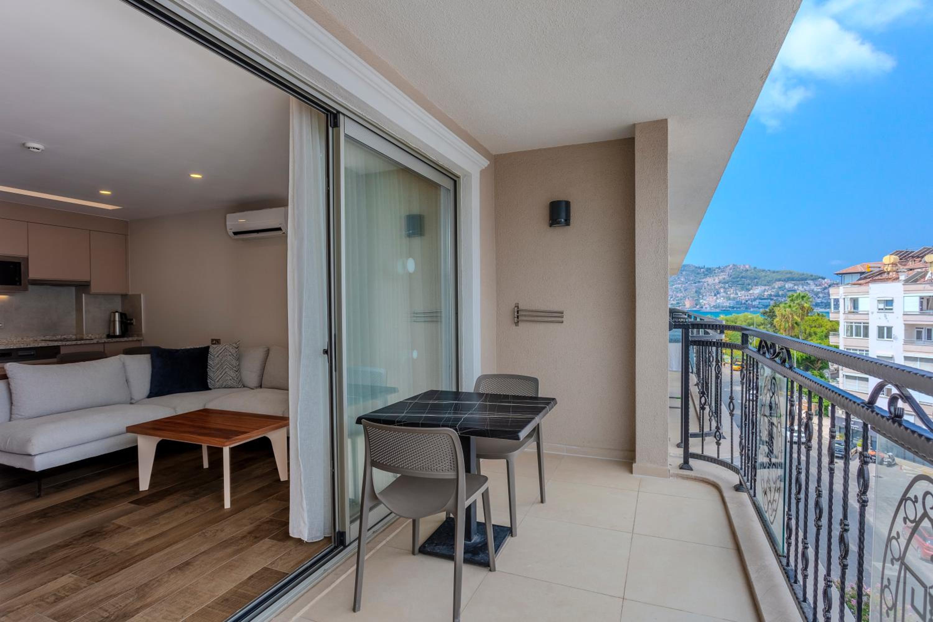 Green Garden City Luxury Apartments - Image 54