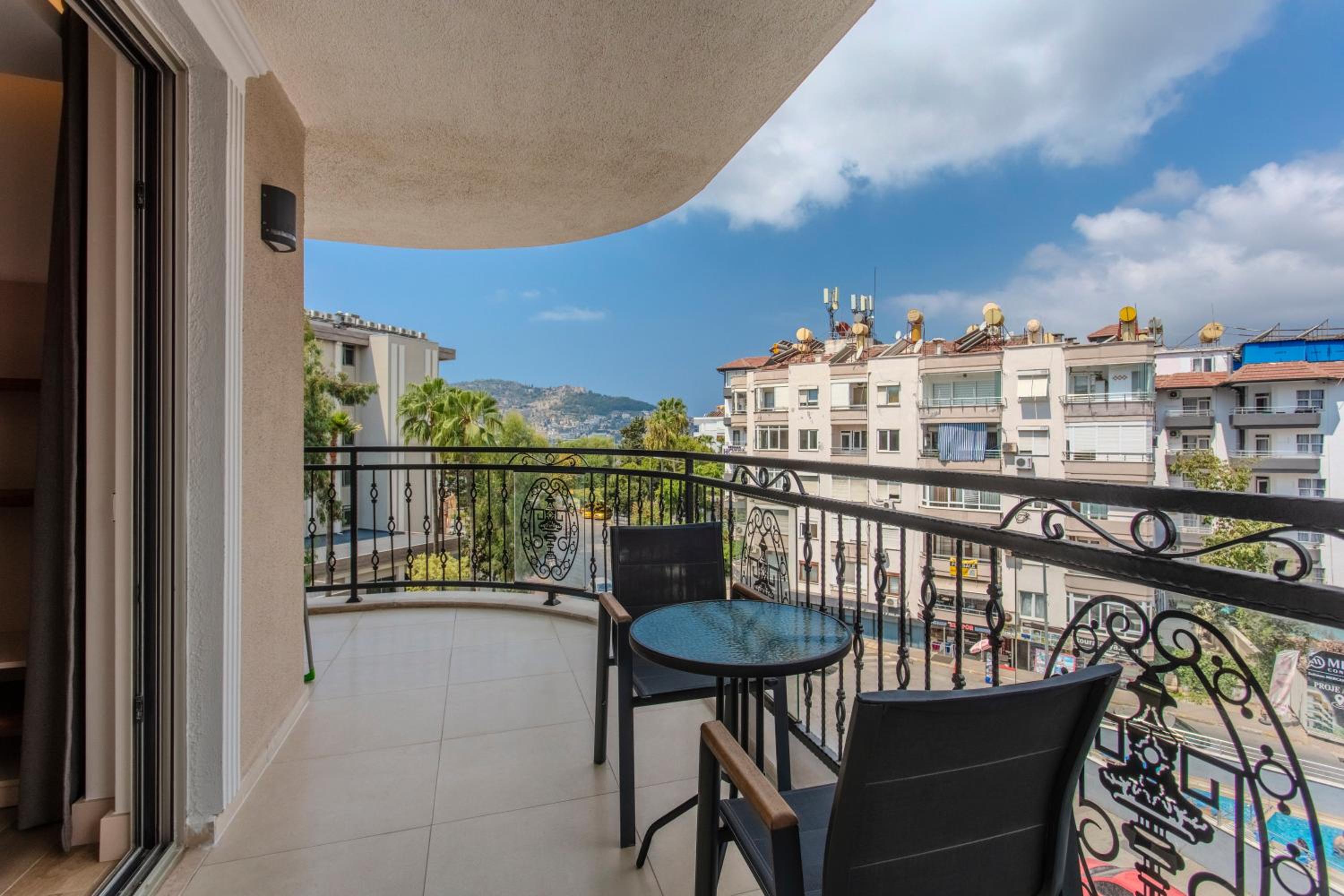 Green Garden City Luxury Apartments - Image 59