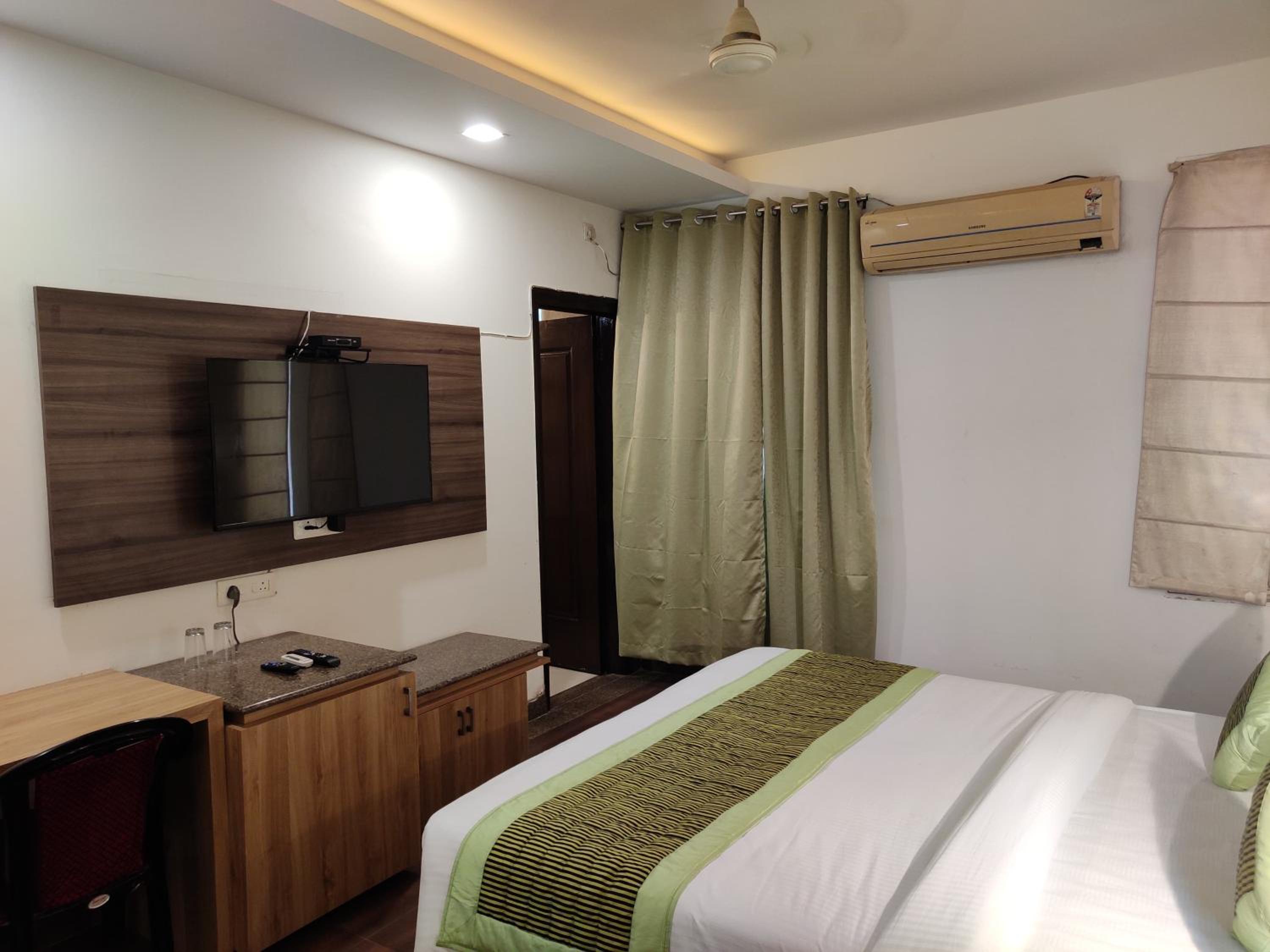 Pacific Inn Green, Gurgaon