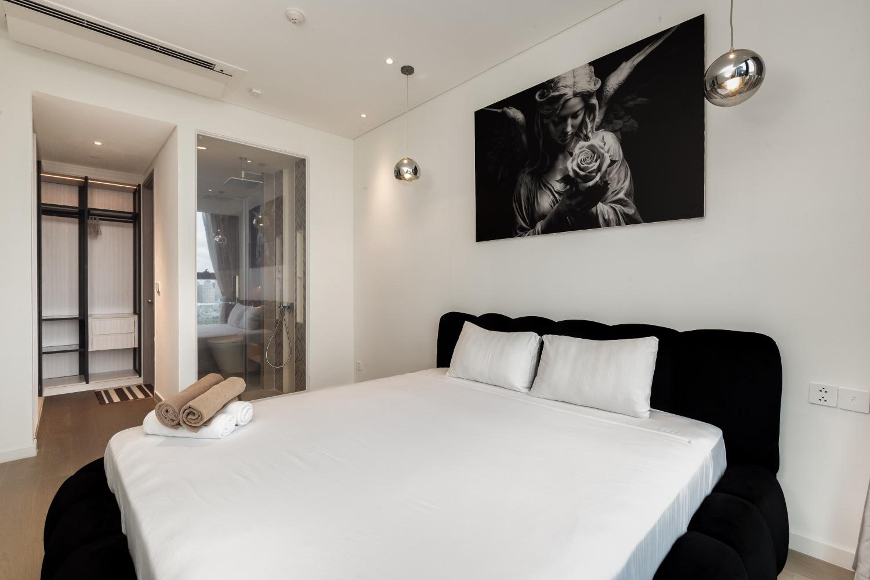 The Opera Apartment Cental Saigon Free Pool-Gym-Sauna Room- Golf Mini