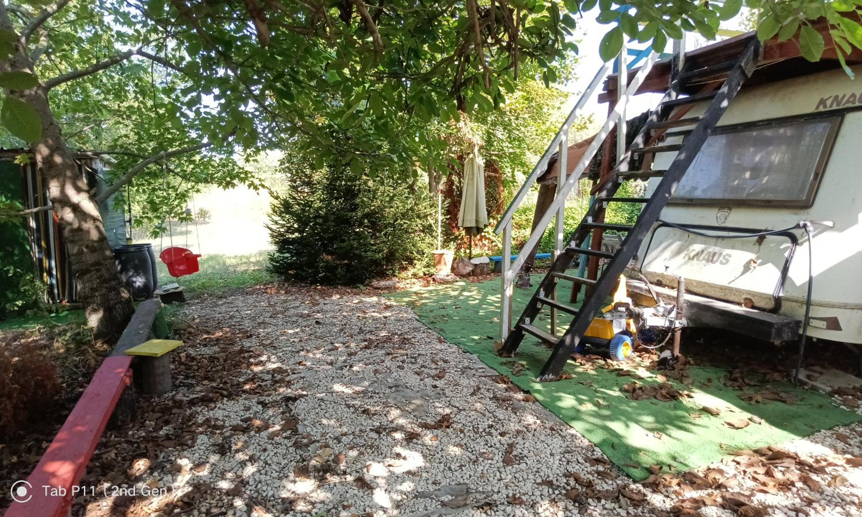 Granichar 1 Caravan