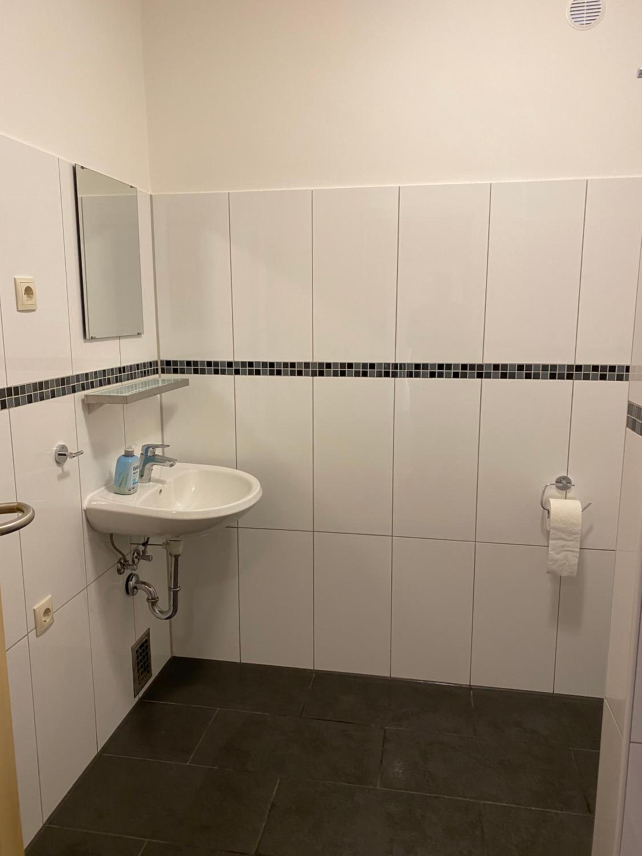 Wohnung mit 4 Schlafzimmer, bis 6 Personen, Privatparkplatz