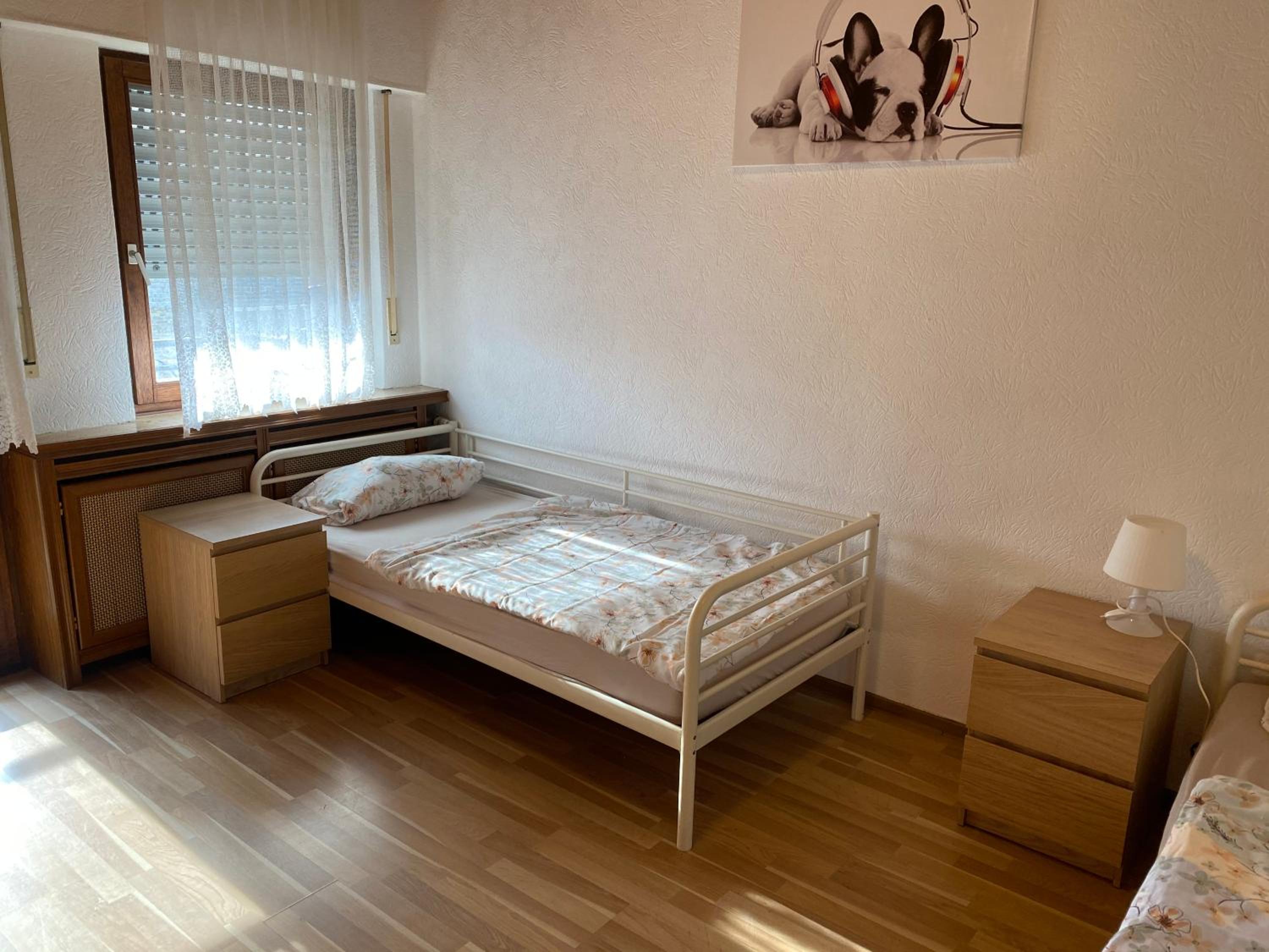 Wohnung mit 4 Schlafzimmer, bis 6 Personen, Privatparkplatz