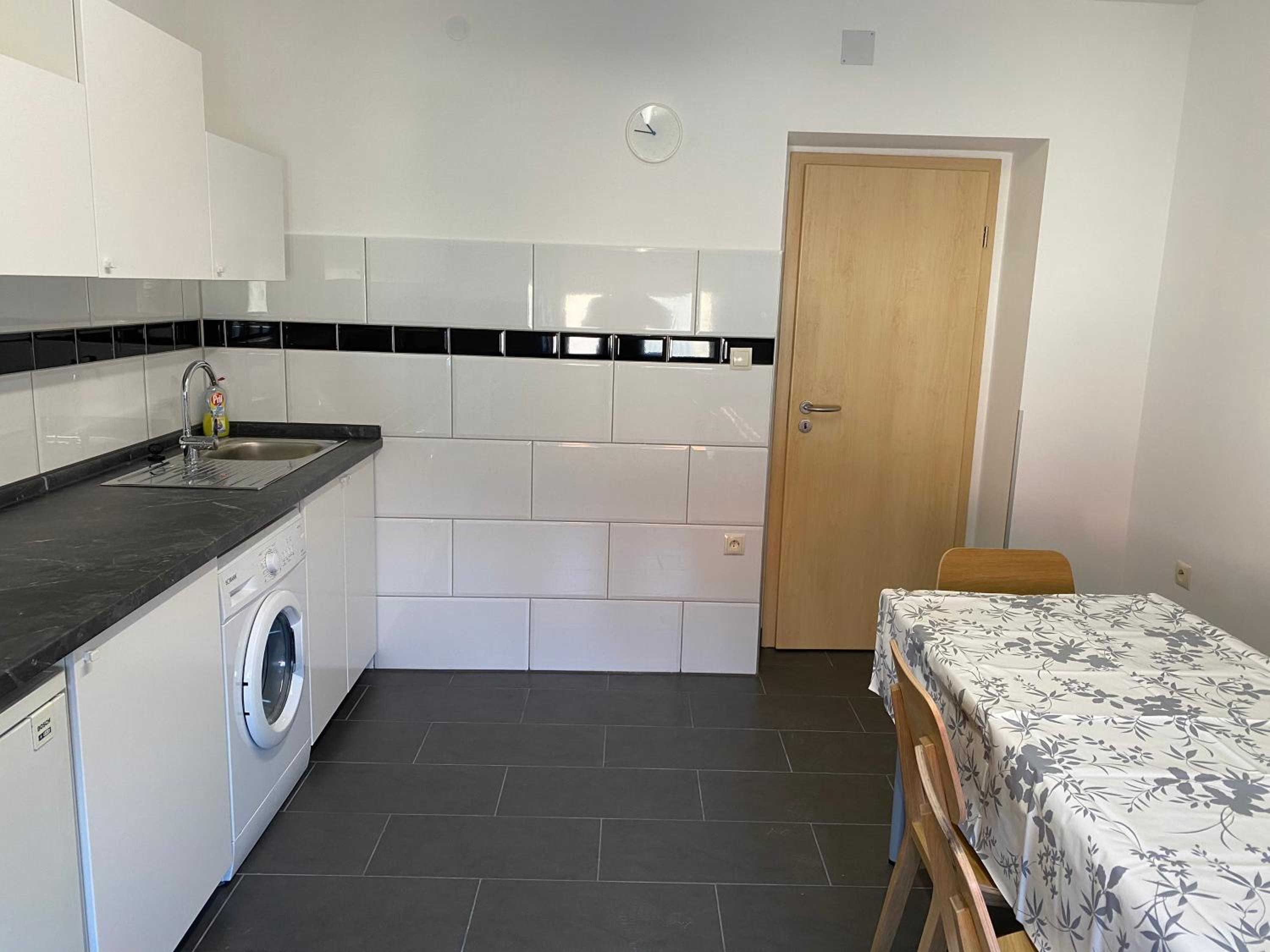 Wohnung mit 4 Schlafzimmer, bis 6 Personen, Privatparkplatz