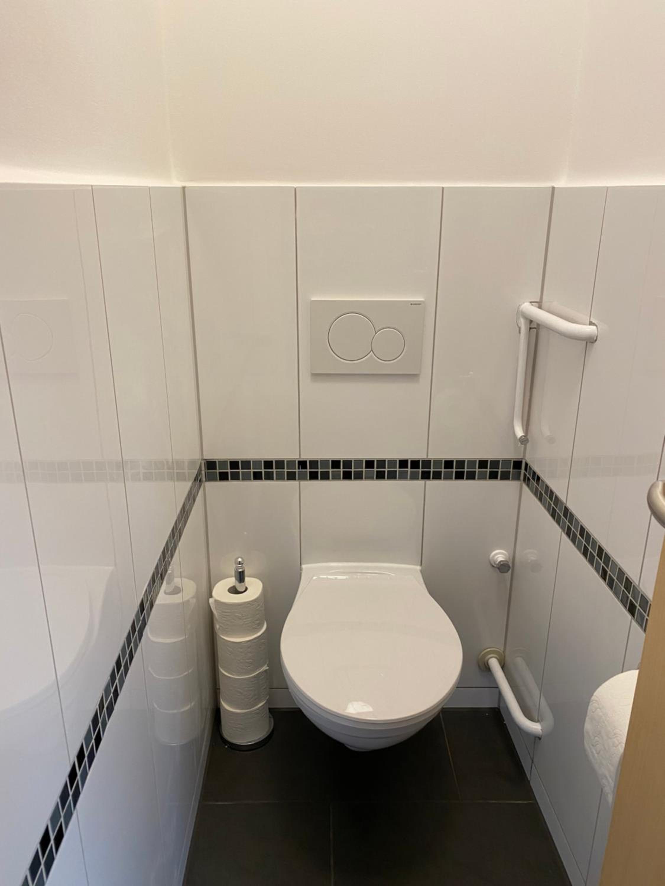 Wohnung mit 4 Schlafzimmer, bis 6 Personen, Privatparkplatz