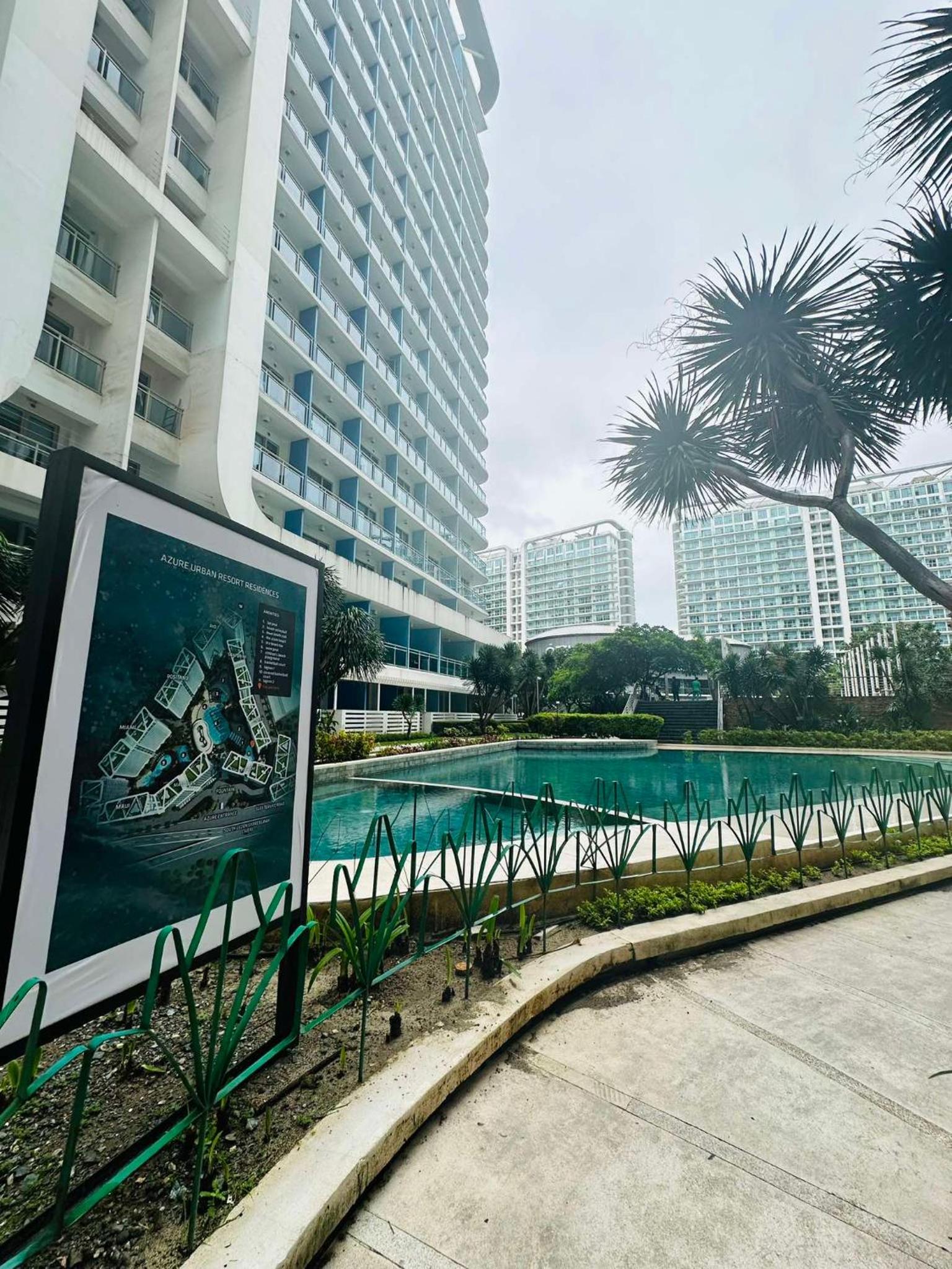 Azure Beach Resort Residences Parańaque City view 4