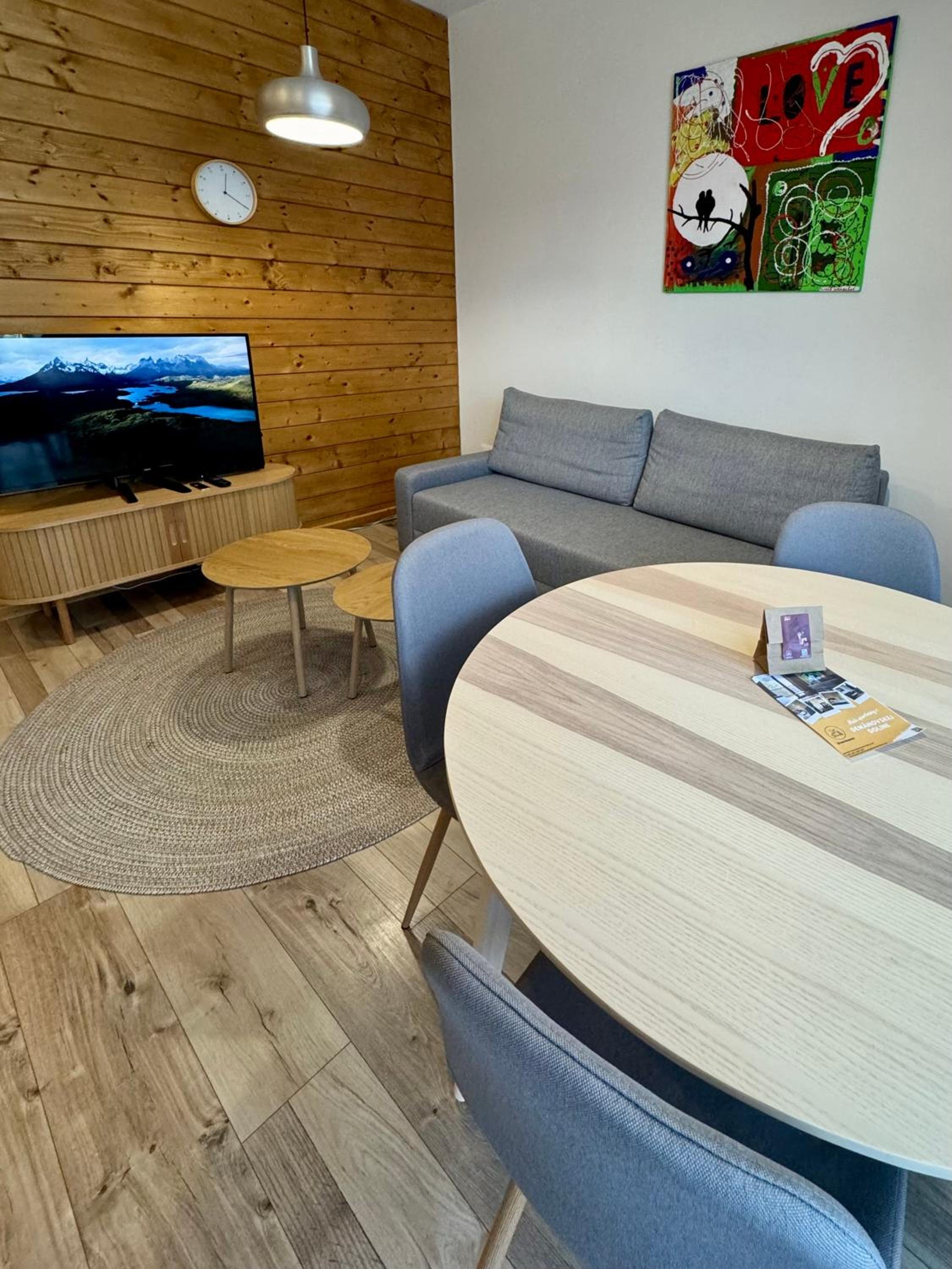 Lovely 1-bedroom vacation home with free parking