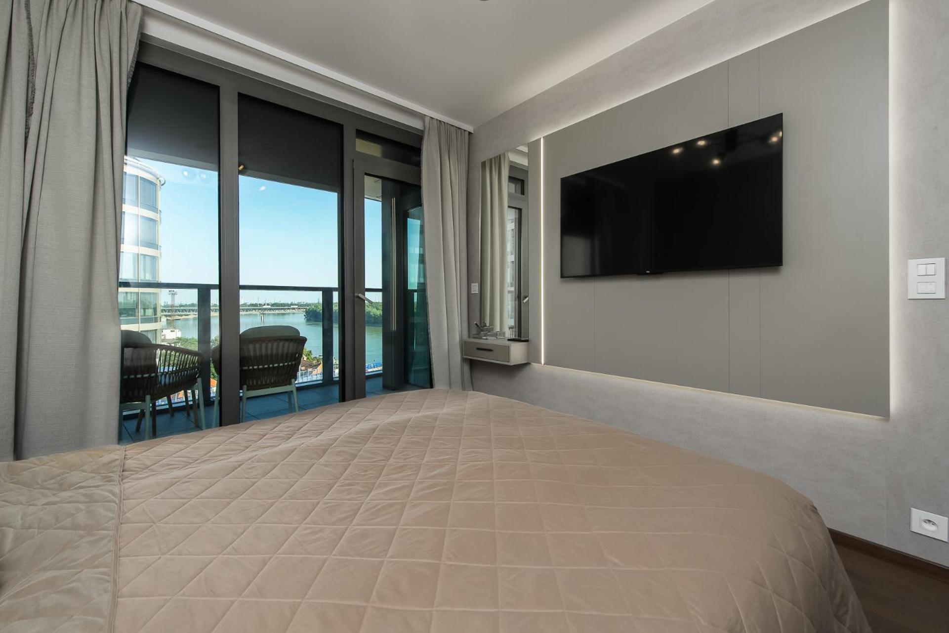 Nikas Eurovea Apartments - free parking view 5