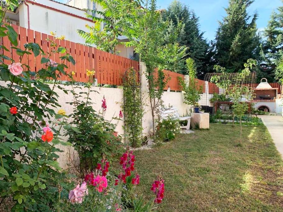 to ble Künstlersteinhaus mit Garten Barrierefrei