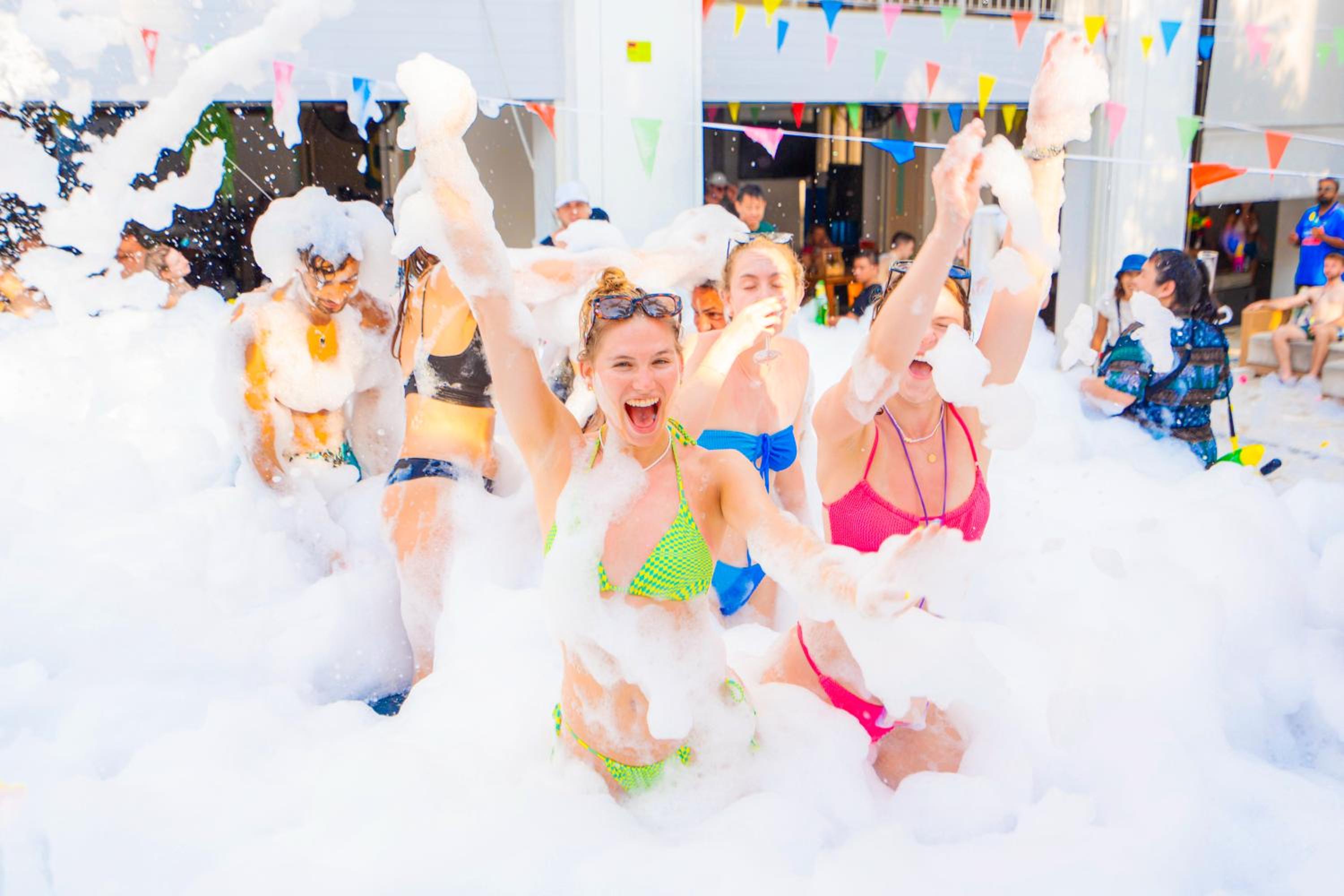 Lub d Phuket Patong - Near Patong Beach & Vibrant Social Vibe