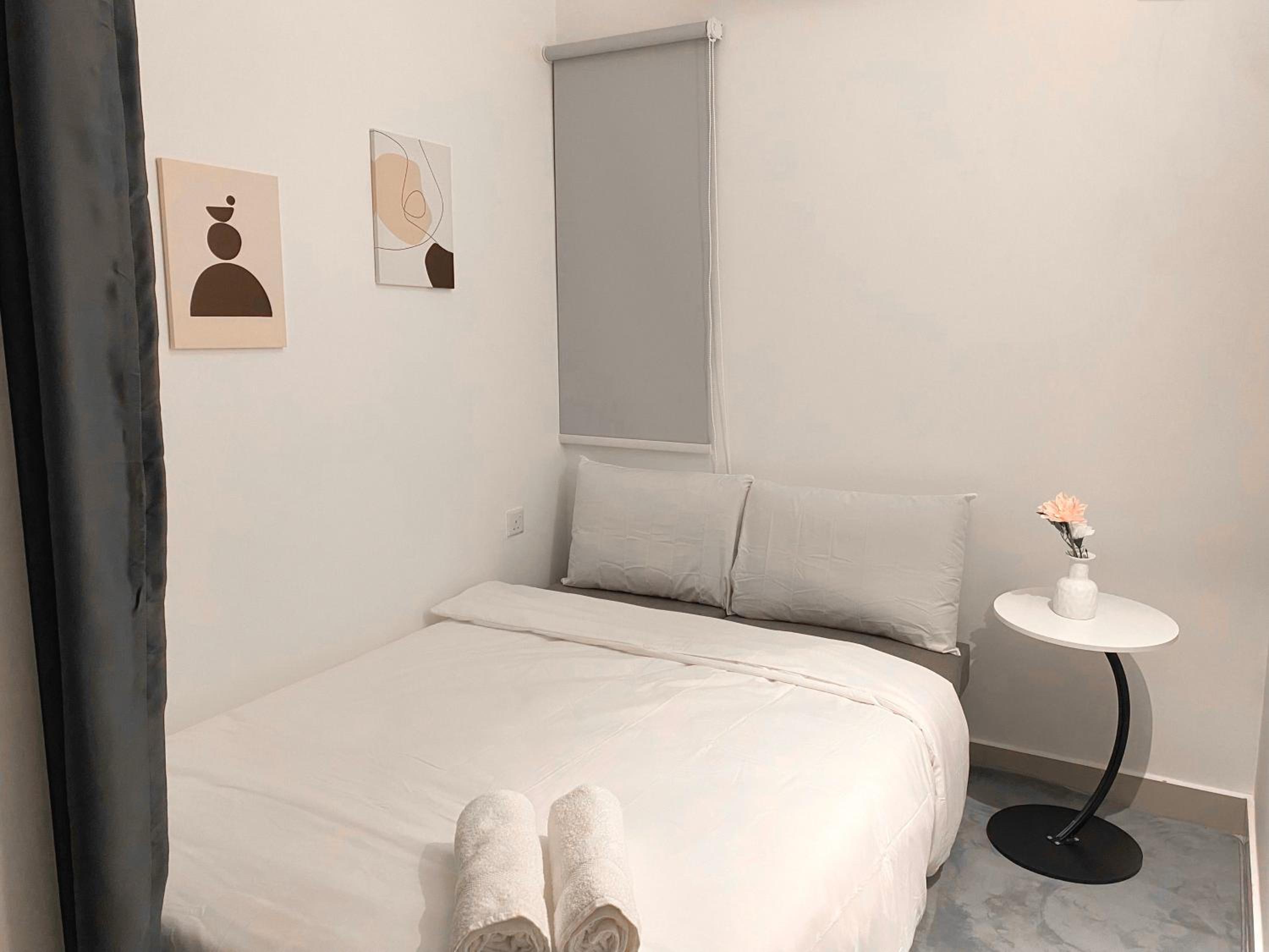 Veranda-2BR,4pax I 5mins to CIQ and KSL I Fast-Wifi