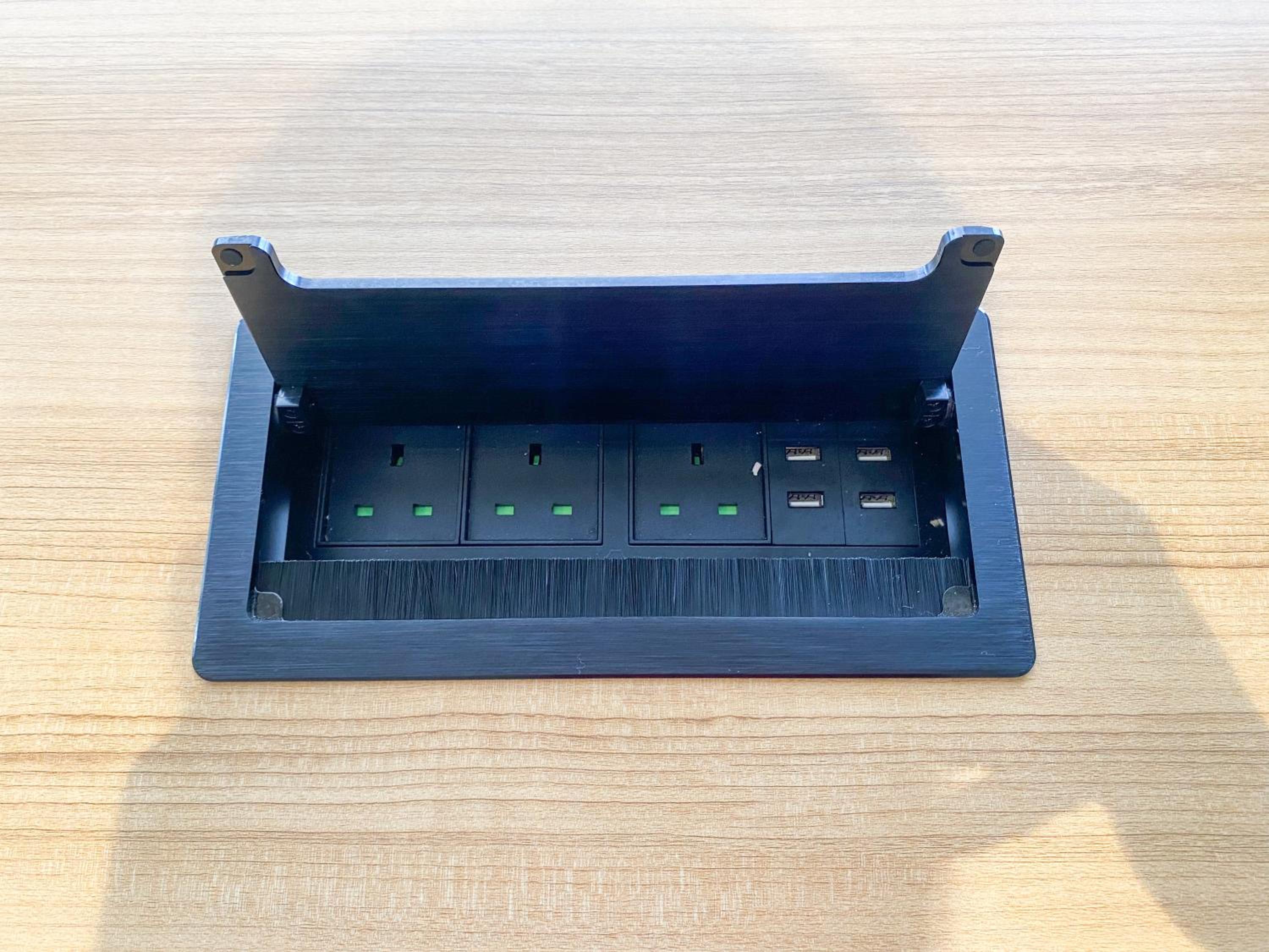 Veranda-2BR,4pax I 5mins to CIQ and KSL I Fast-Wifi