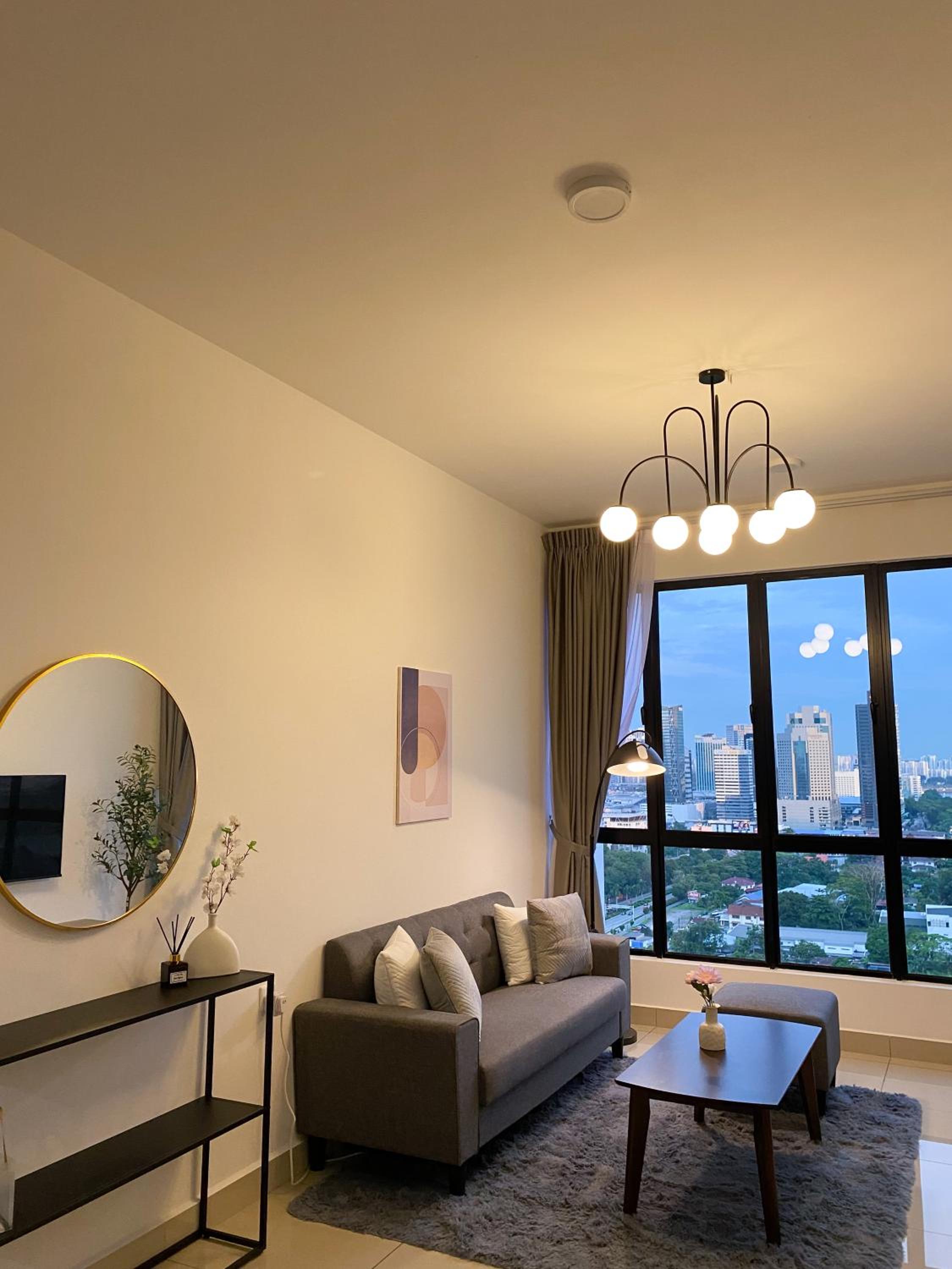 Veranda-2BR,4pax I 5mins to CIQ and KSL I Fast-Wifi