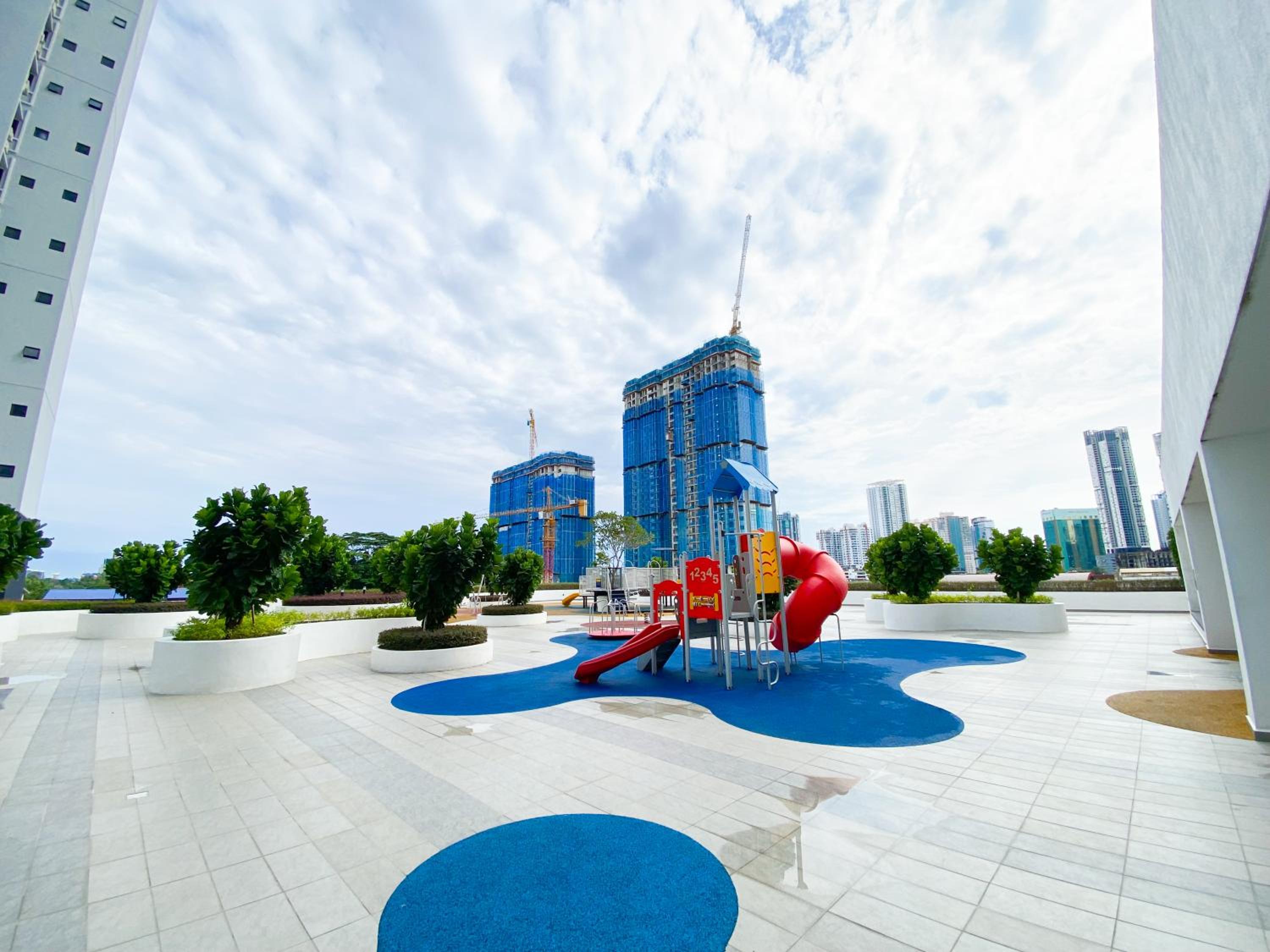 Veranda-2BR,4pax I 5mins to CIQ and KSL I Fast-Wifi