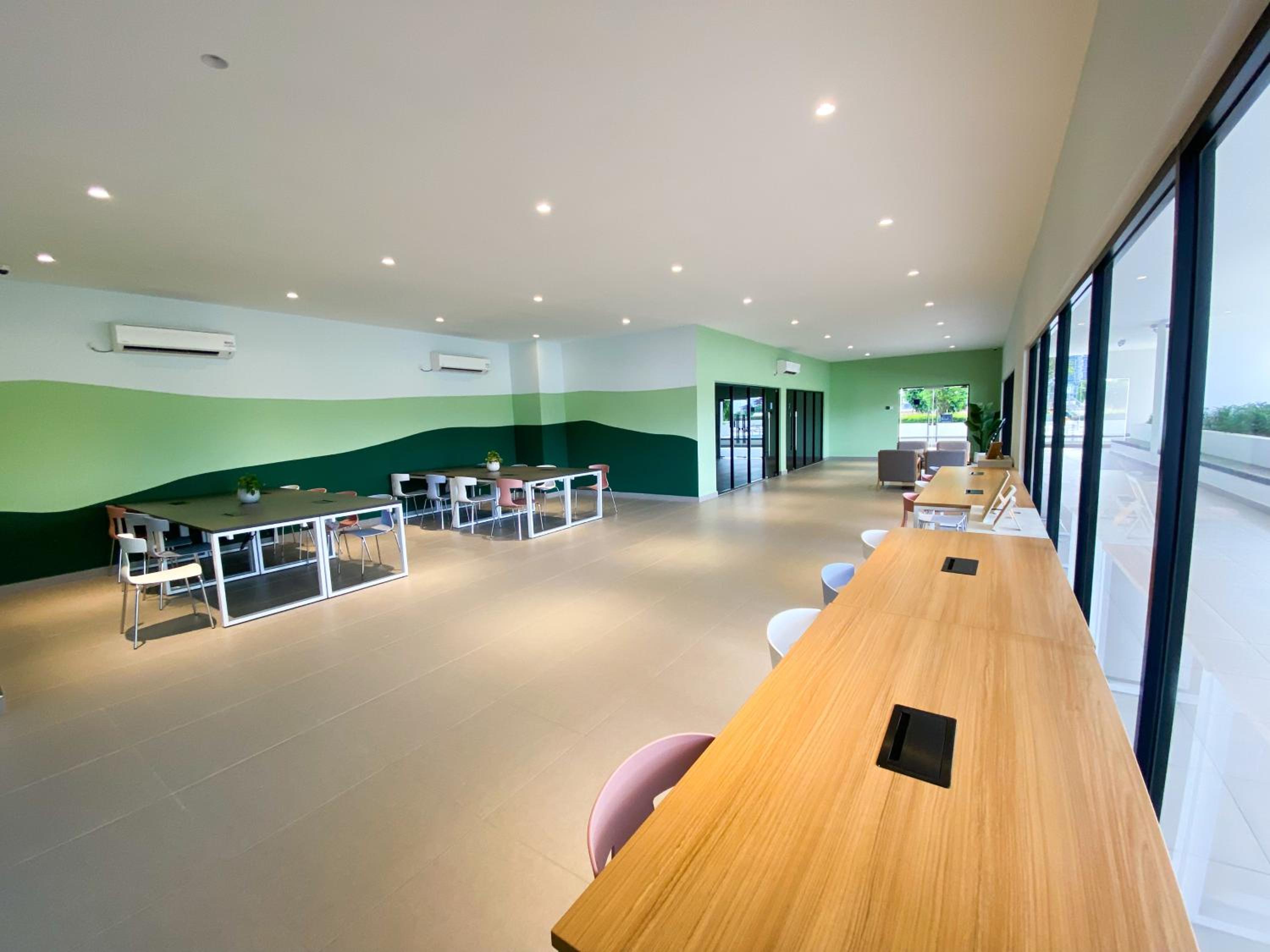 Veranda-2BR,4pax I 5mins to CIQ and KSL I Fast-Wifi