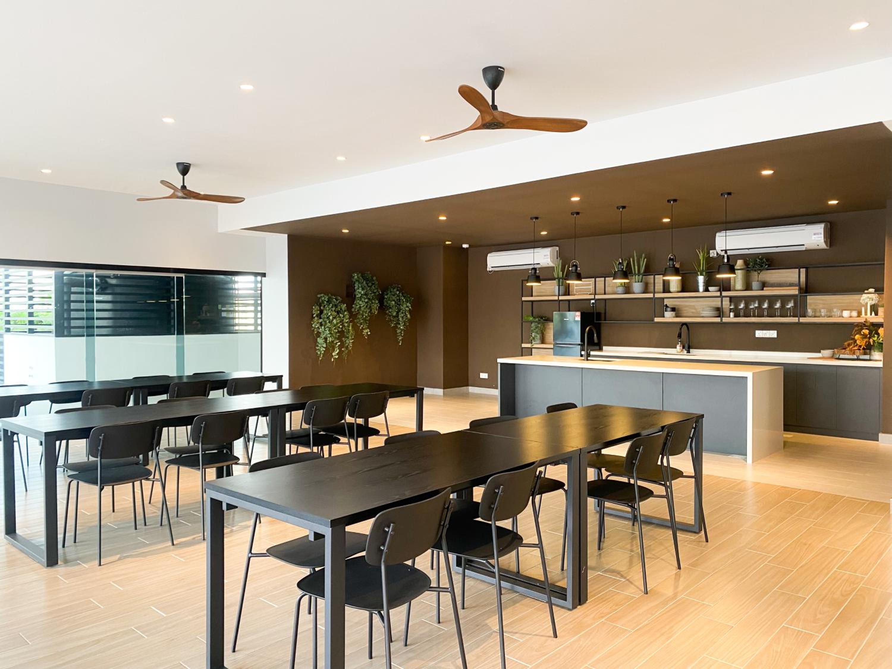 Veranda-2BR,4pax I 5mins to CIQ and KSL I Fast-Wifi