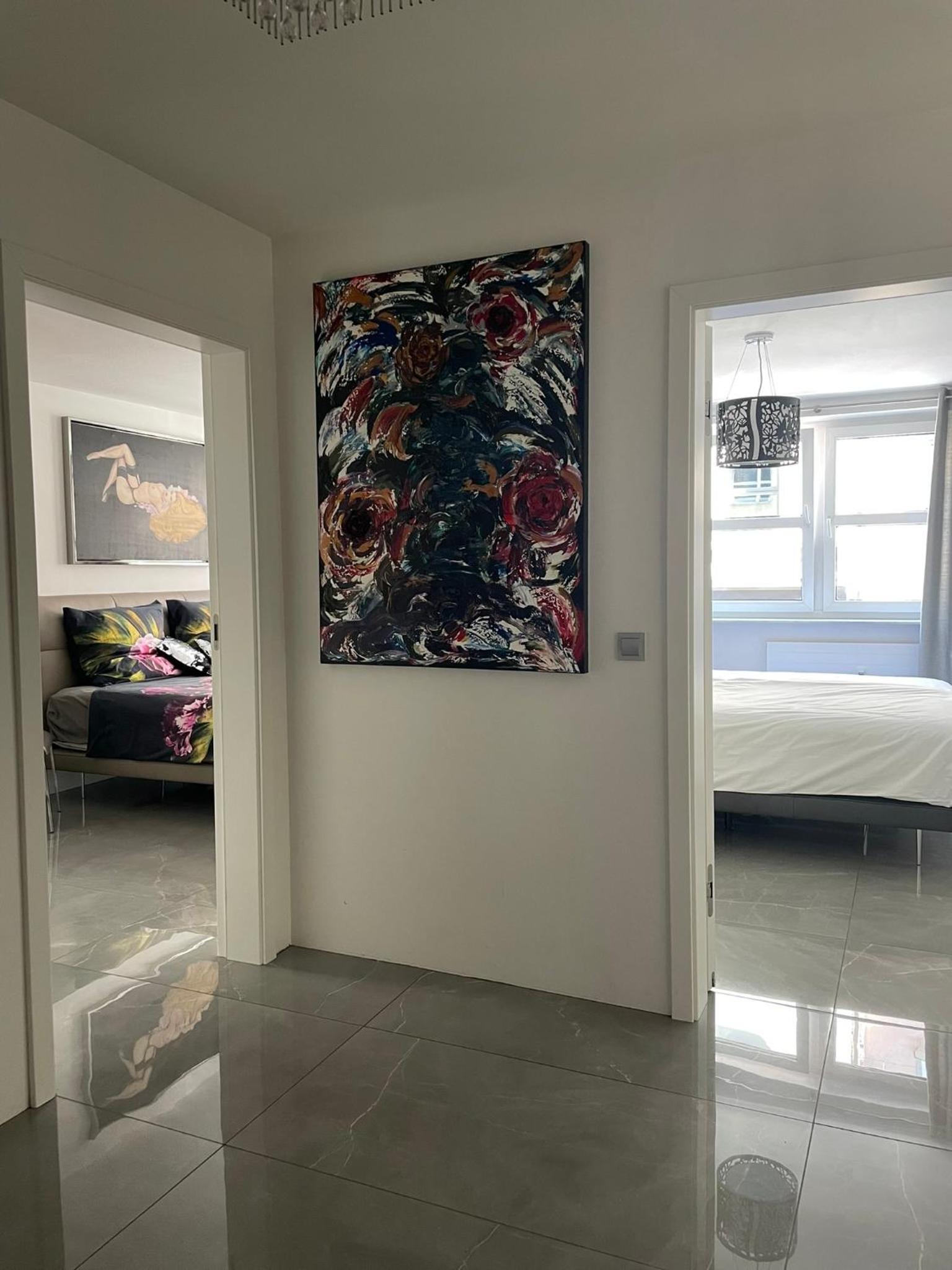 Luxurious 2 Bedroom Apartment Old City