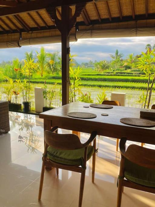 Spacious Villa with Pool & Amazing Rice Field View