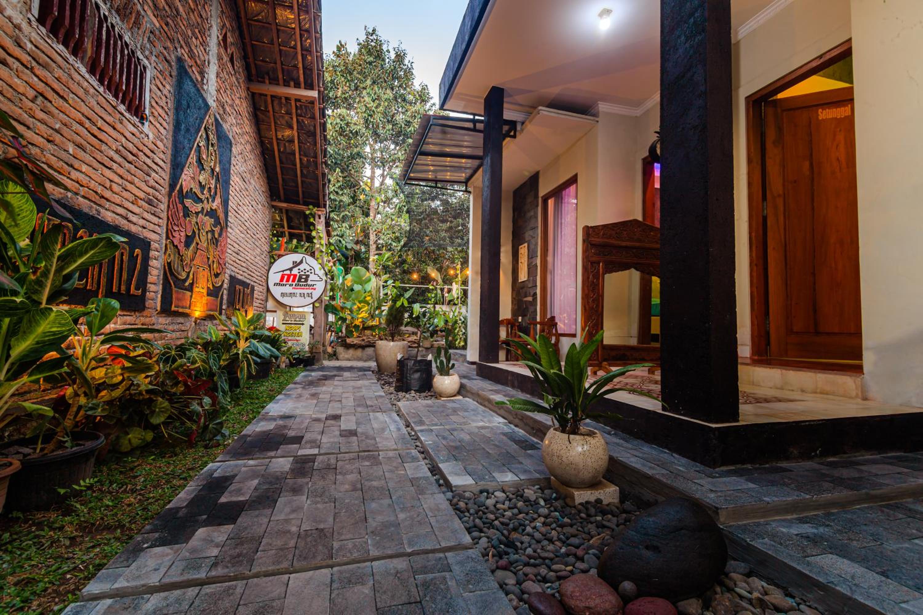 Morobudur Guesthouse