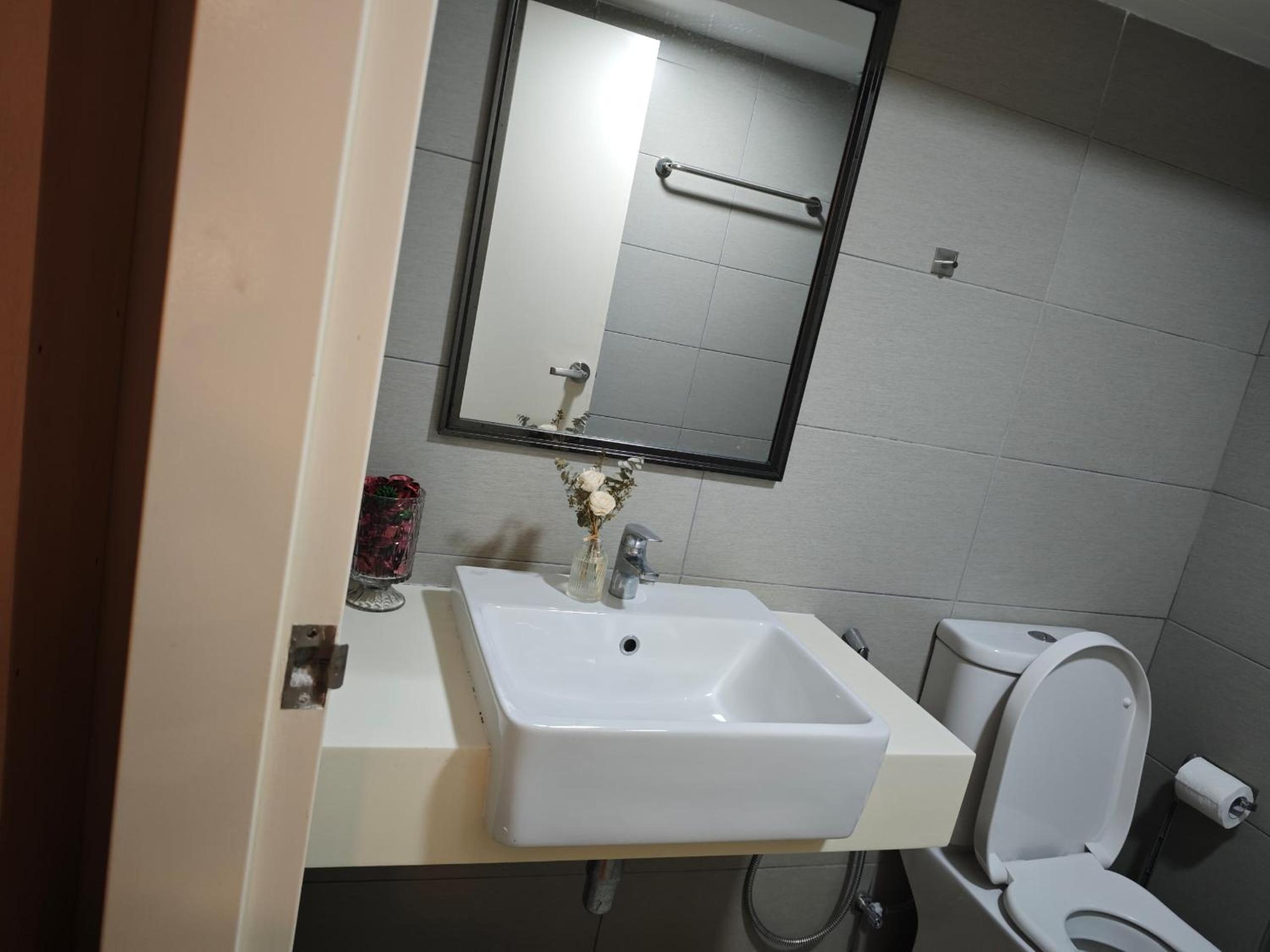 Urban Loft MRT Convenience KLCC Nearby in EKO CHERAS