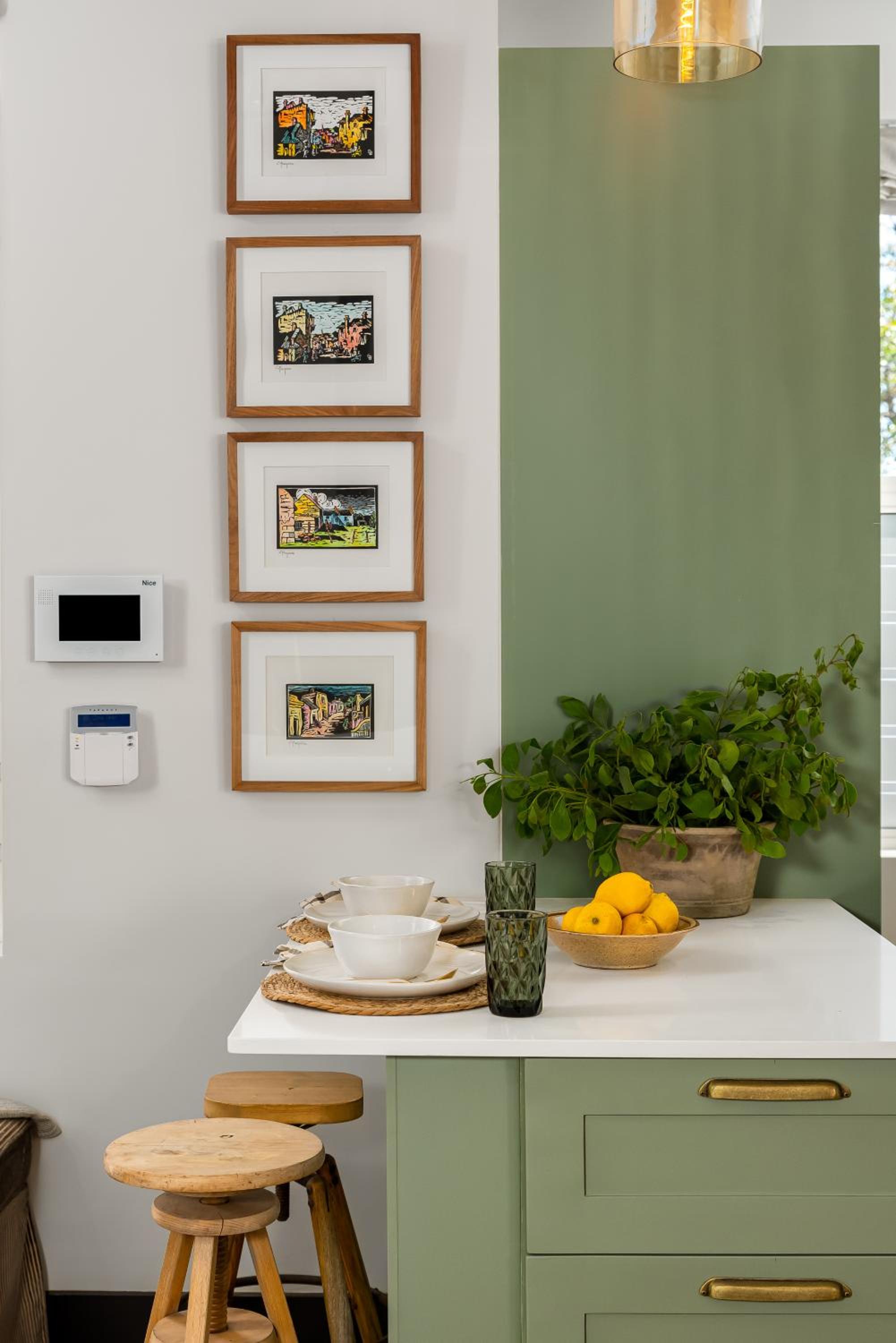 Designer Family Haven In The Heart Of Sea Point view 4