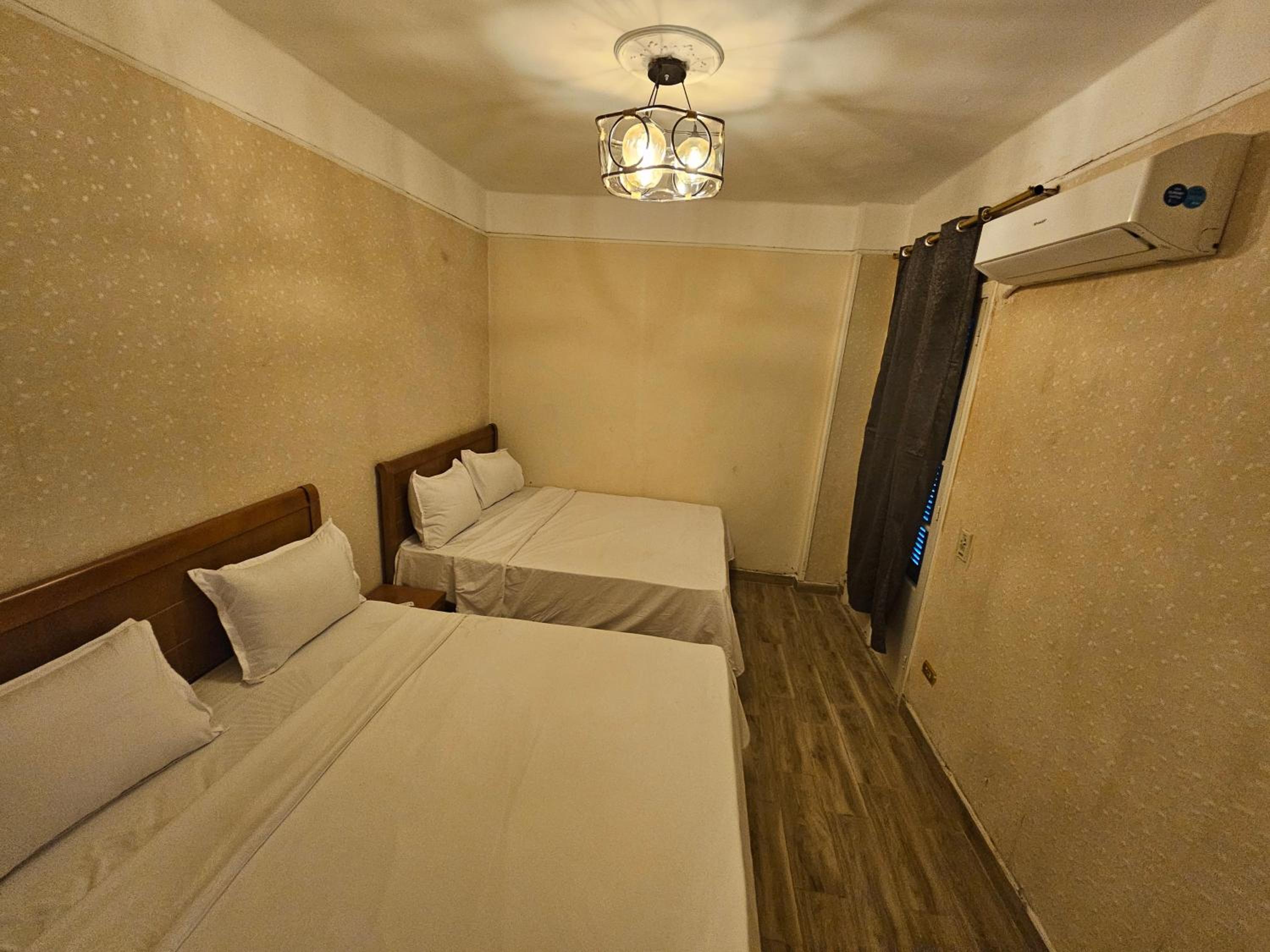 Downtown simple apartment - families only