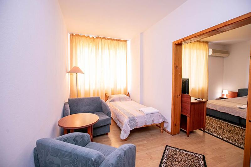 Family Hotel Ambrozia