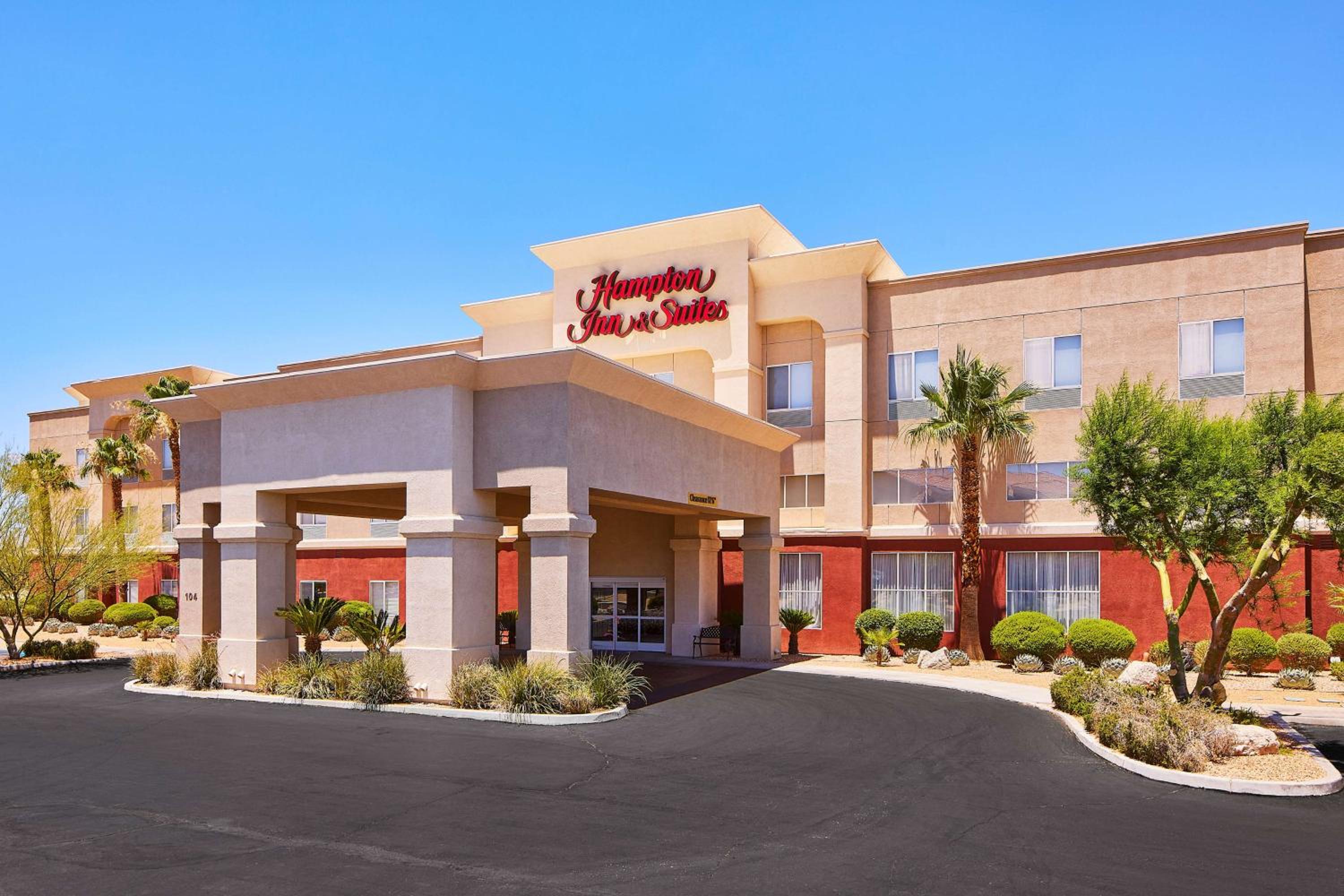 Ridgecrest Vacations - Hampton Inn  Suites Ridgecrest - Property Image 1