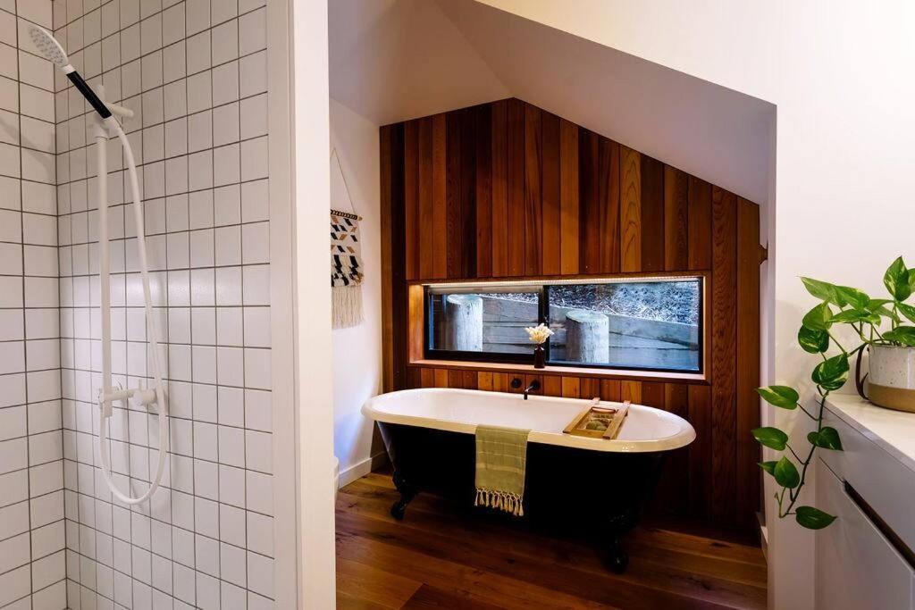 This stunning architectural home recently appeared in the NZ