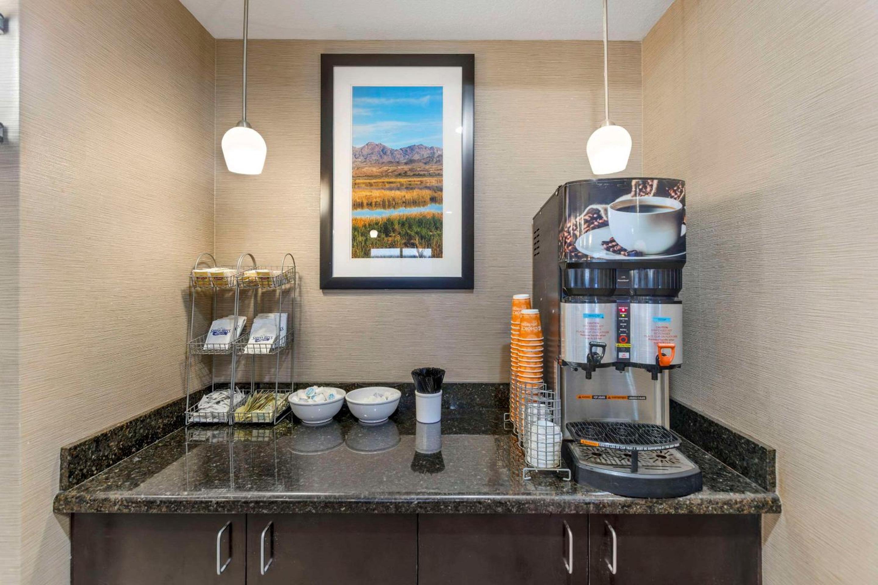 Blythe Vacations - Comfort Suites - Property Image 5