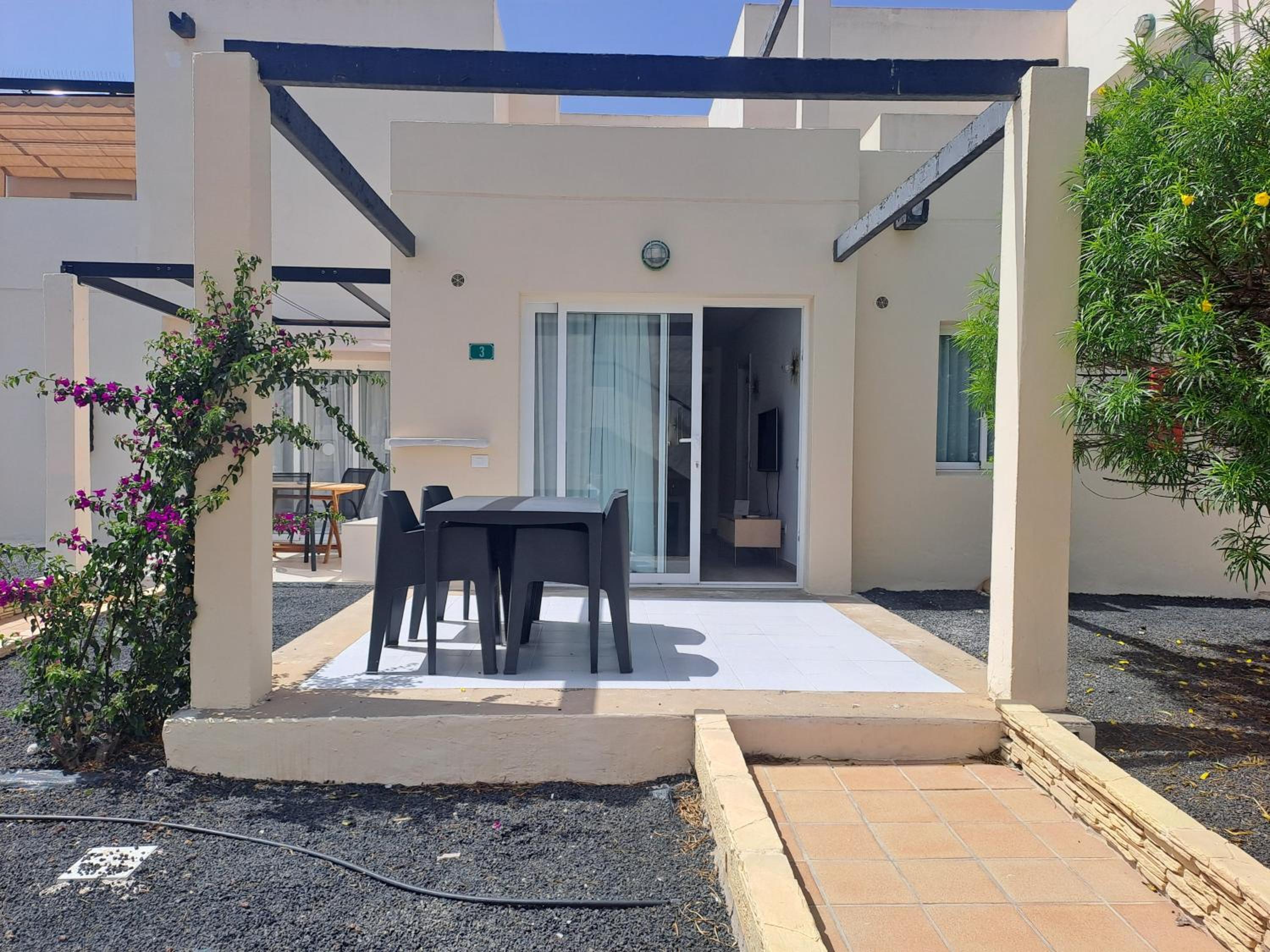 HomeForGuest Apartamento Alisios 1 con piscina en Corralejo