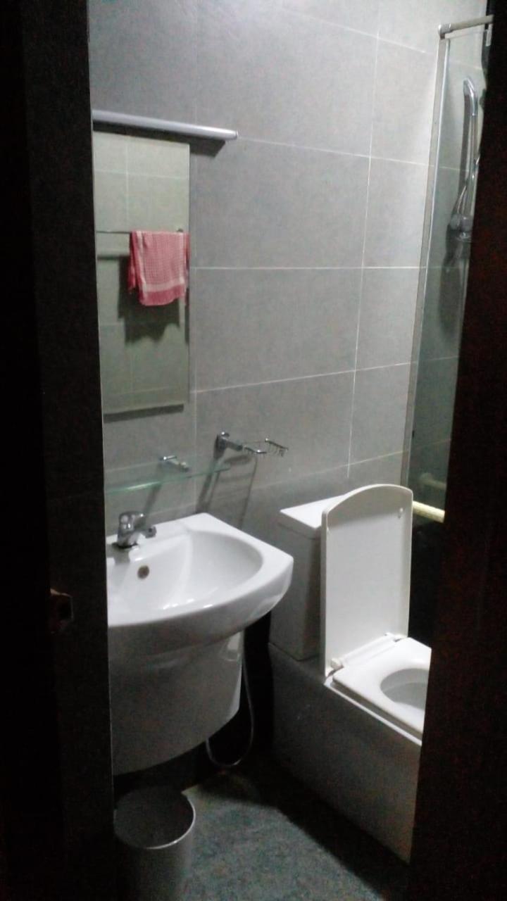 Dream Vacation Home Ampitiya view 5