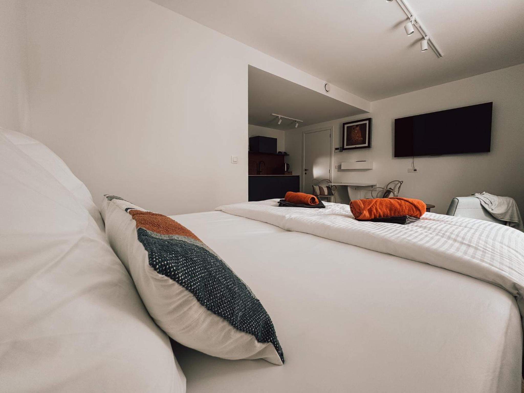 Business Accommodation 'Flow Living' Nomad
