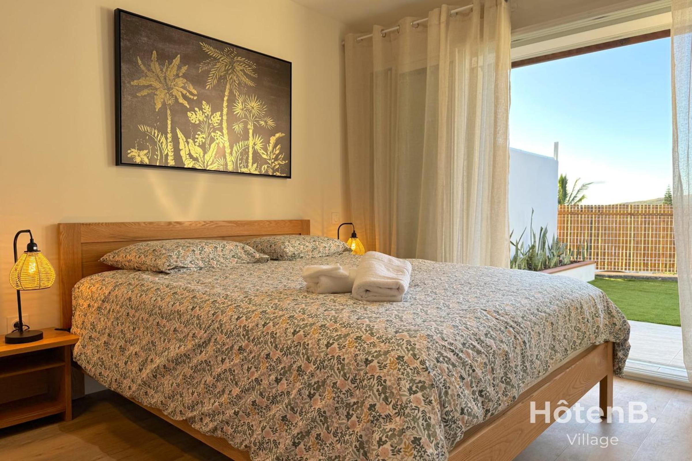 Villa Cosy Kerval Elegance and Serenity with Pool and Stunning Views view 3