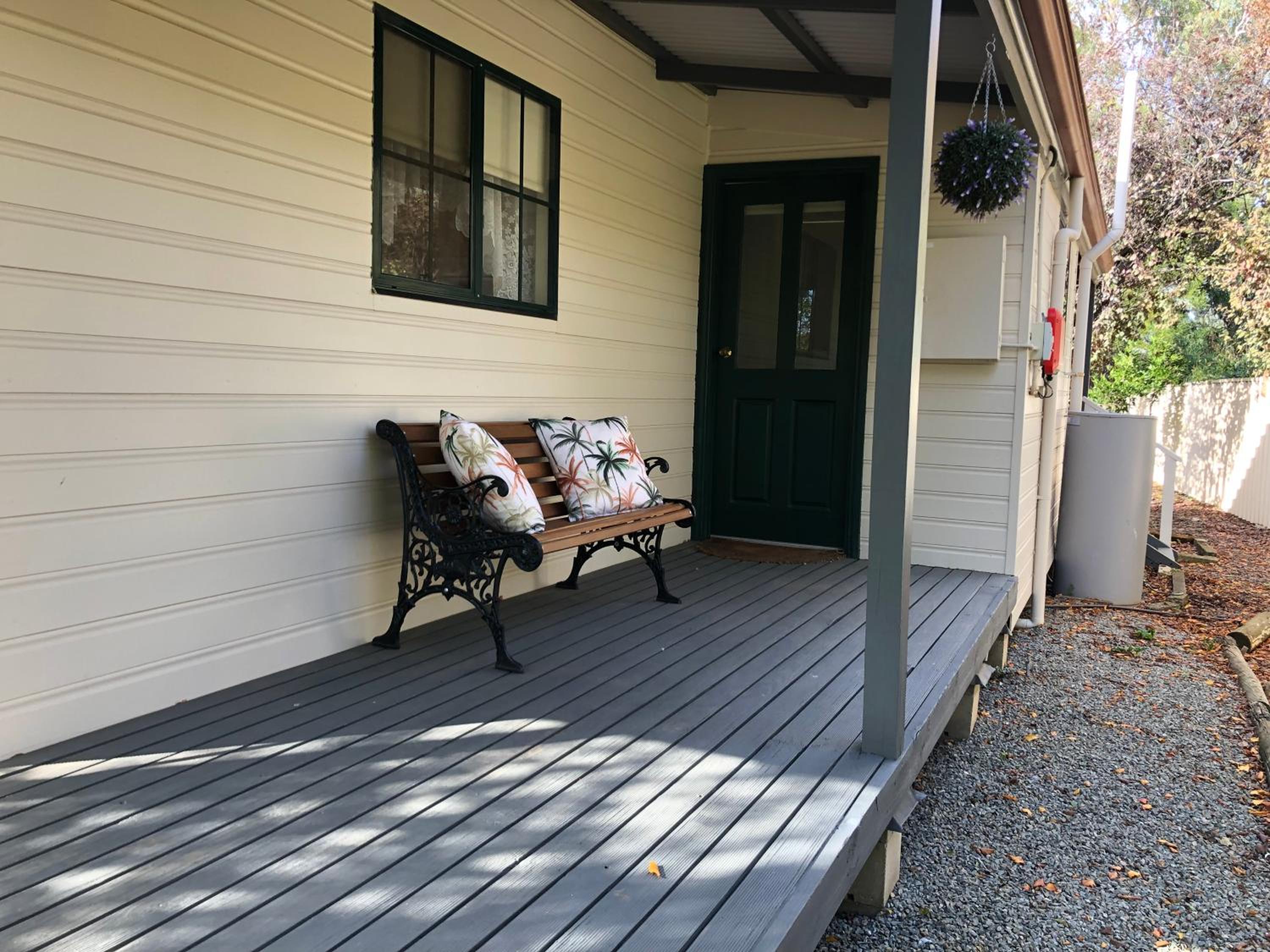 Auburn Hideaway