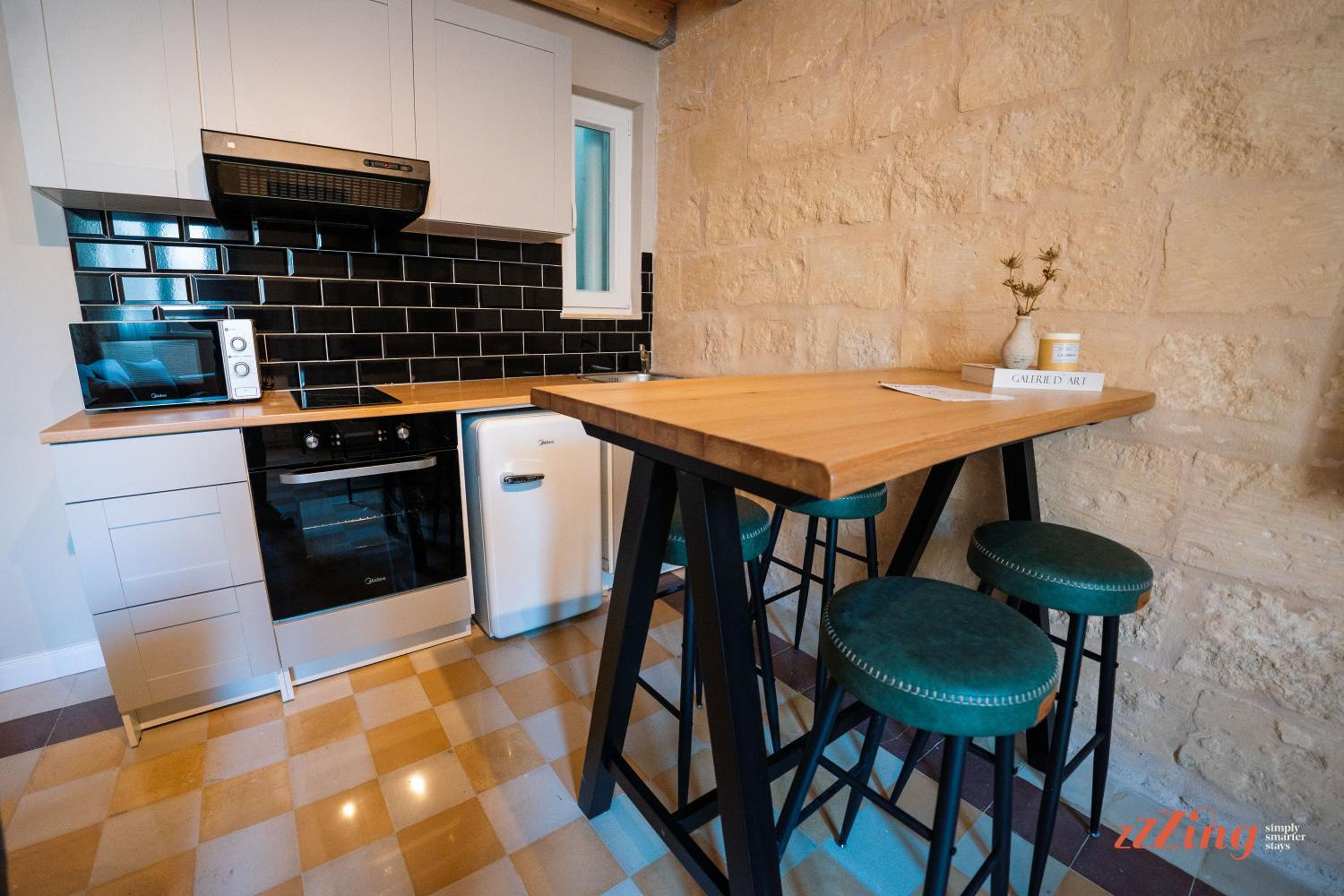 The Florian Boutique Guesthouse by Zzzing photo 3