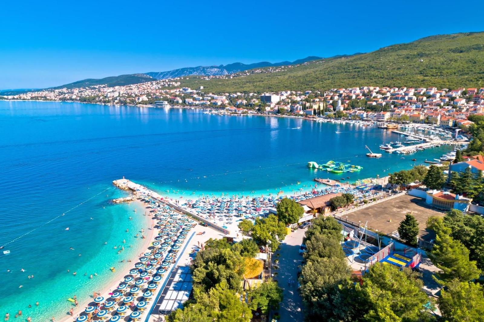 Luxury villa with pool near the beach, great view - TRAVELER tourist agency Krk - ID 2135 view 3