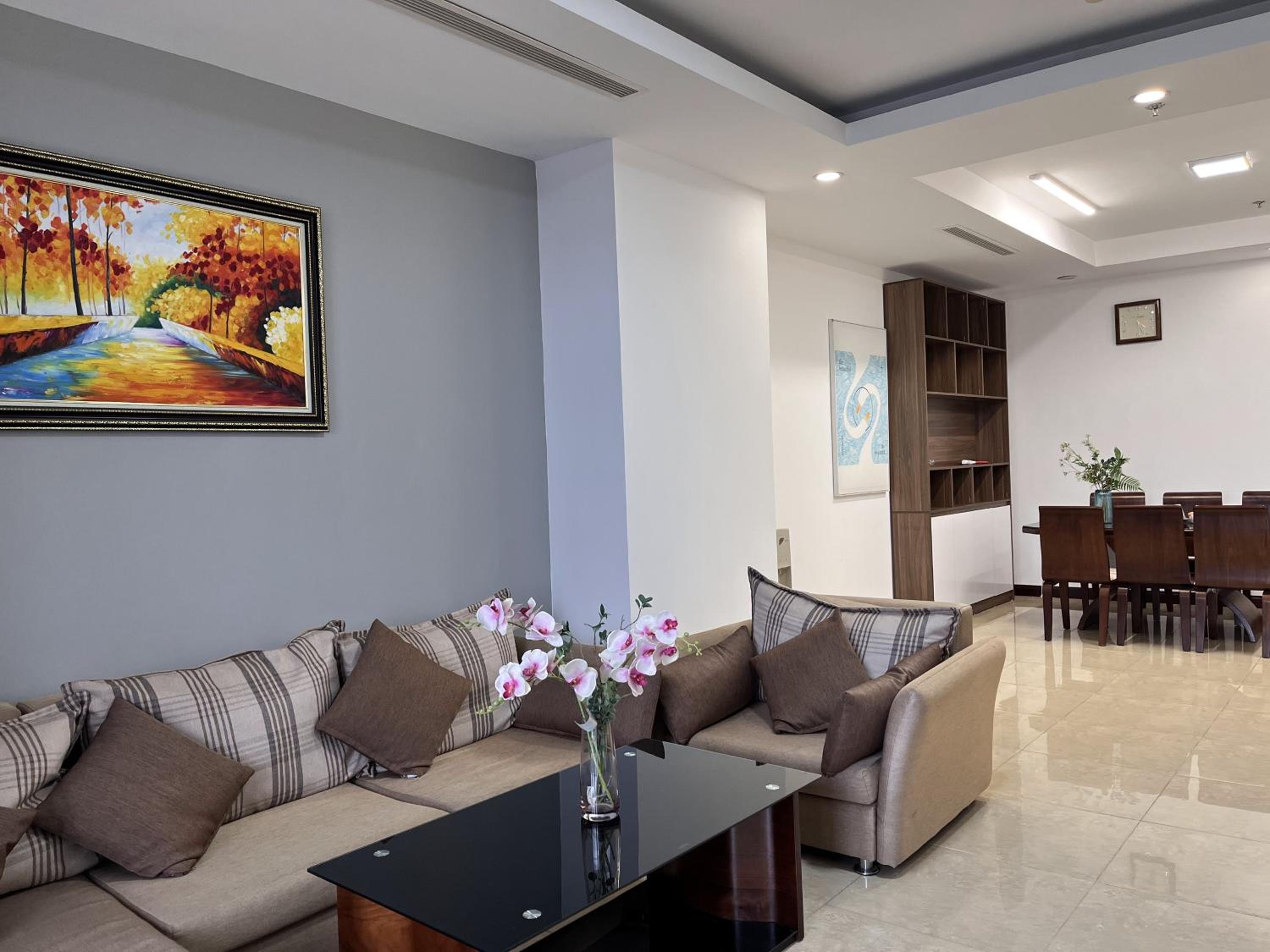 Vinhomes Royal City Luxury Apartment 2 Br
