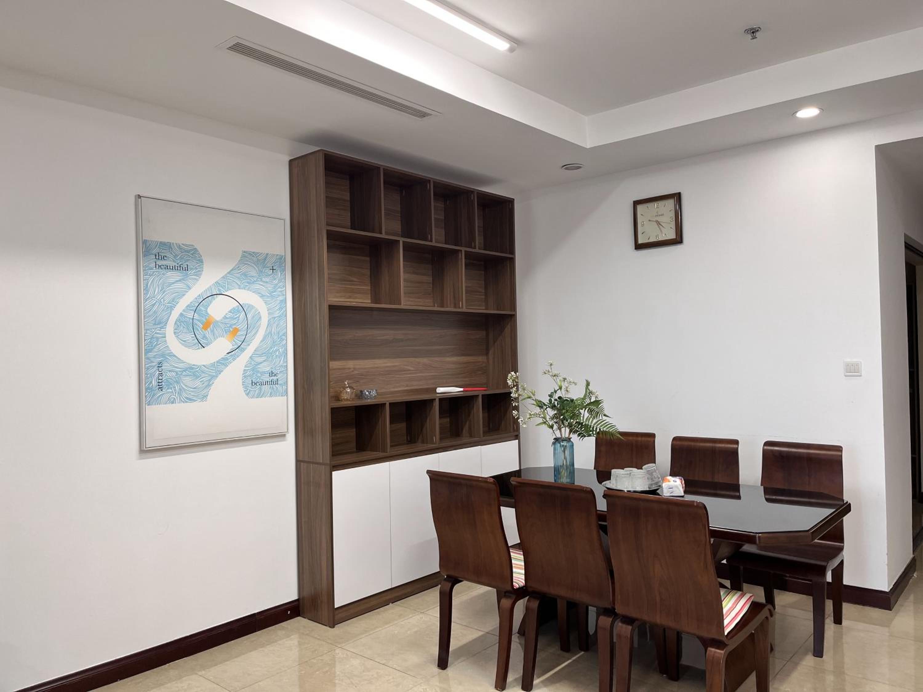 Vinhomes Royal City Luxury Apartment 2 Br