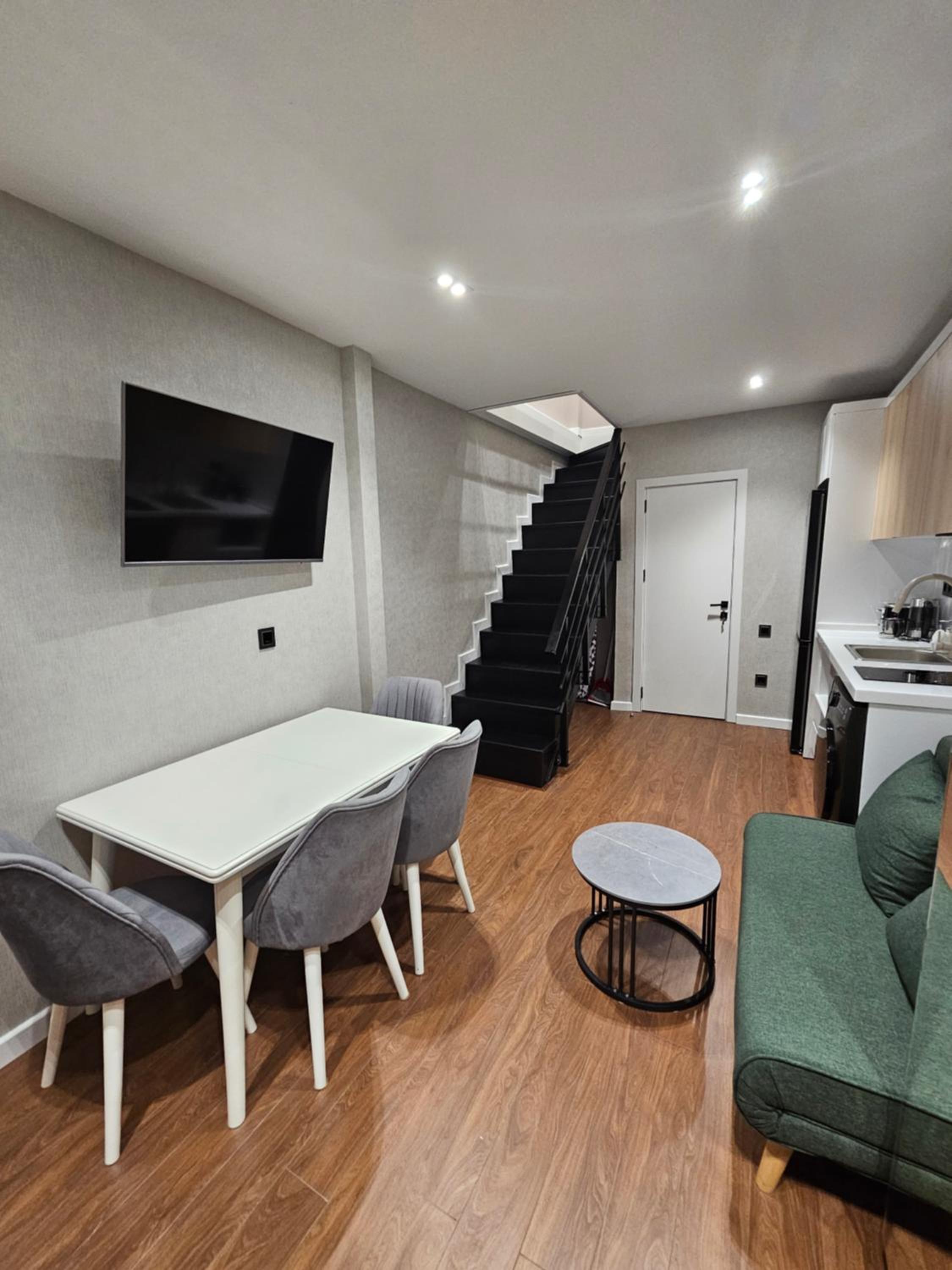 Molokan Garden Apartment