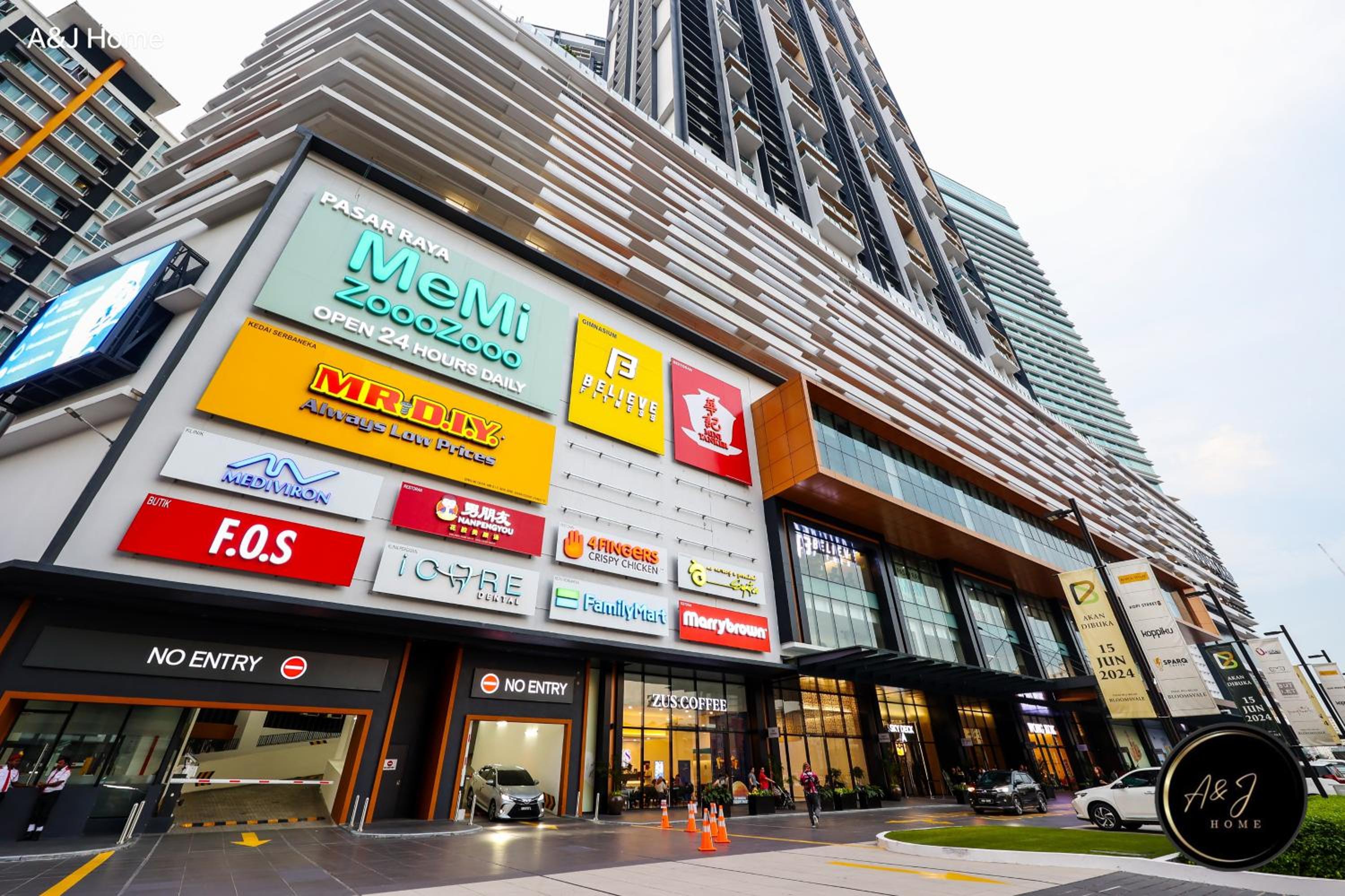 SK2 Luxury Home 3R2B Bloomsvale
