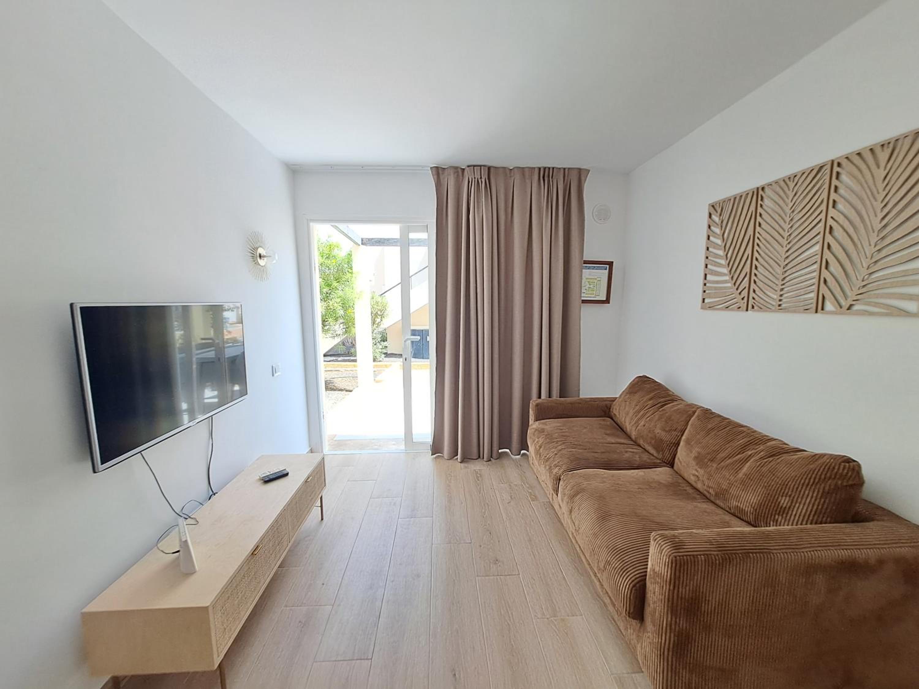 HomeForGuest Apartamento 15 con terraza y piscina en Corralejo photo 4