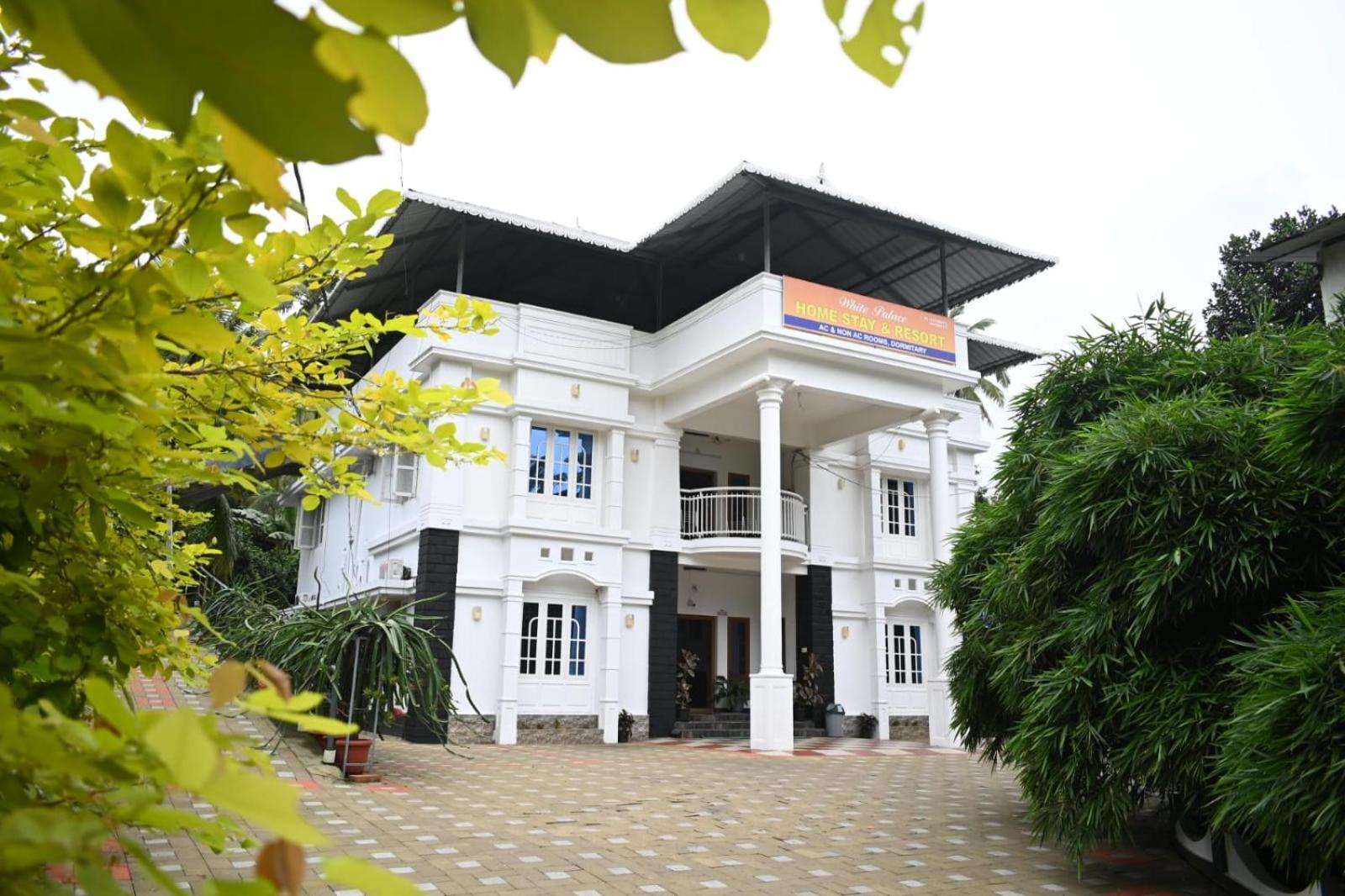 White Palace Ahirappilly view 4
