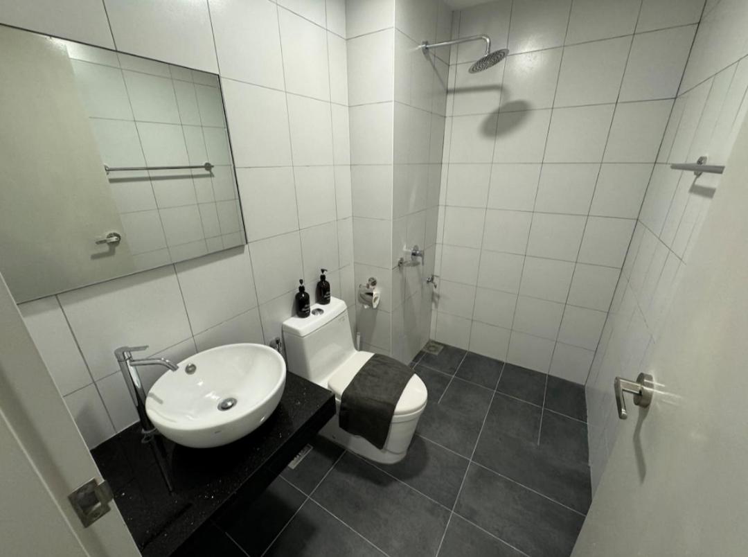 Pretty Room with balcony klcc view in Chamber