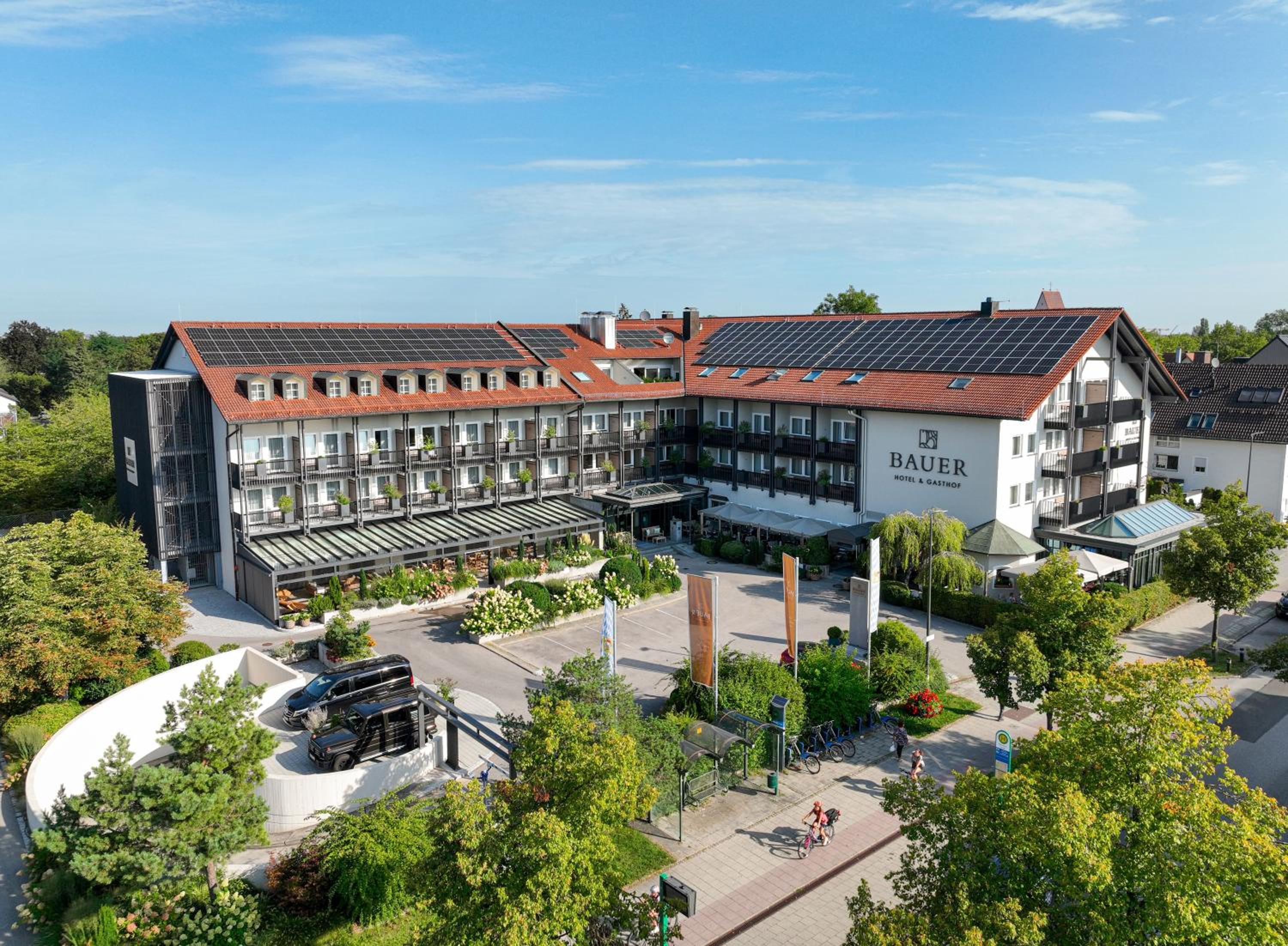 Hotel Bauer Hotel und Restaurant - Image 1