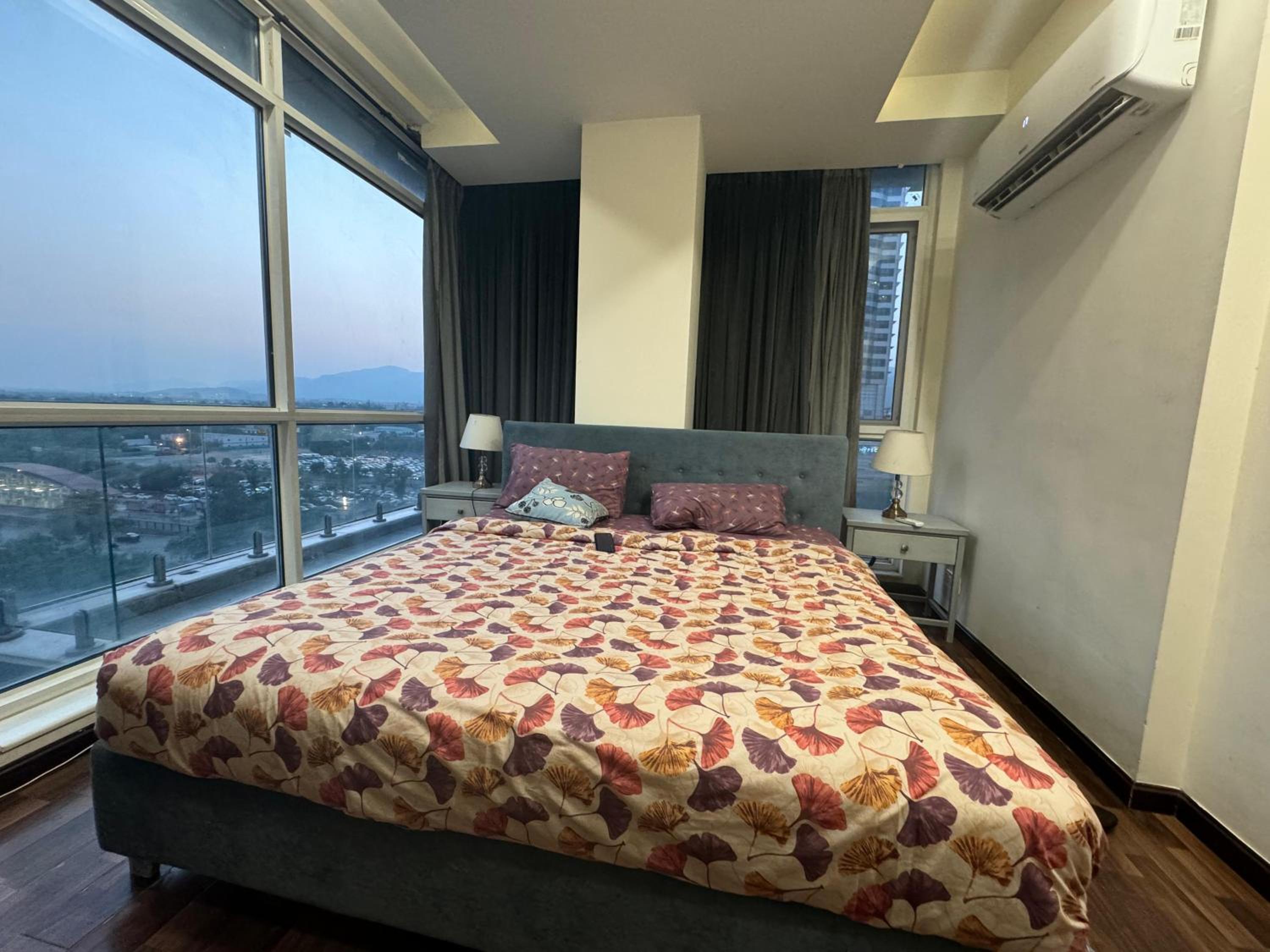 Luxury 2 bedroom room appartment in front of centorus in Elysium tower view 2