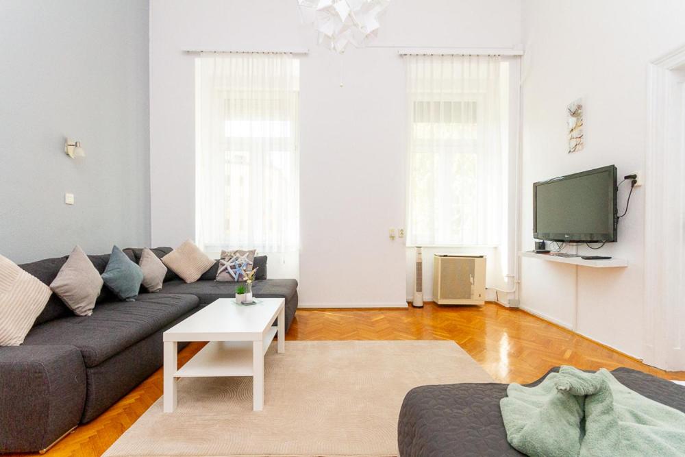 3BDR Spacious Stay Getaway Suite