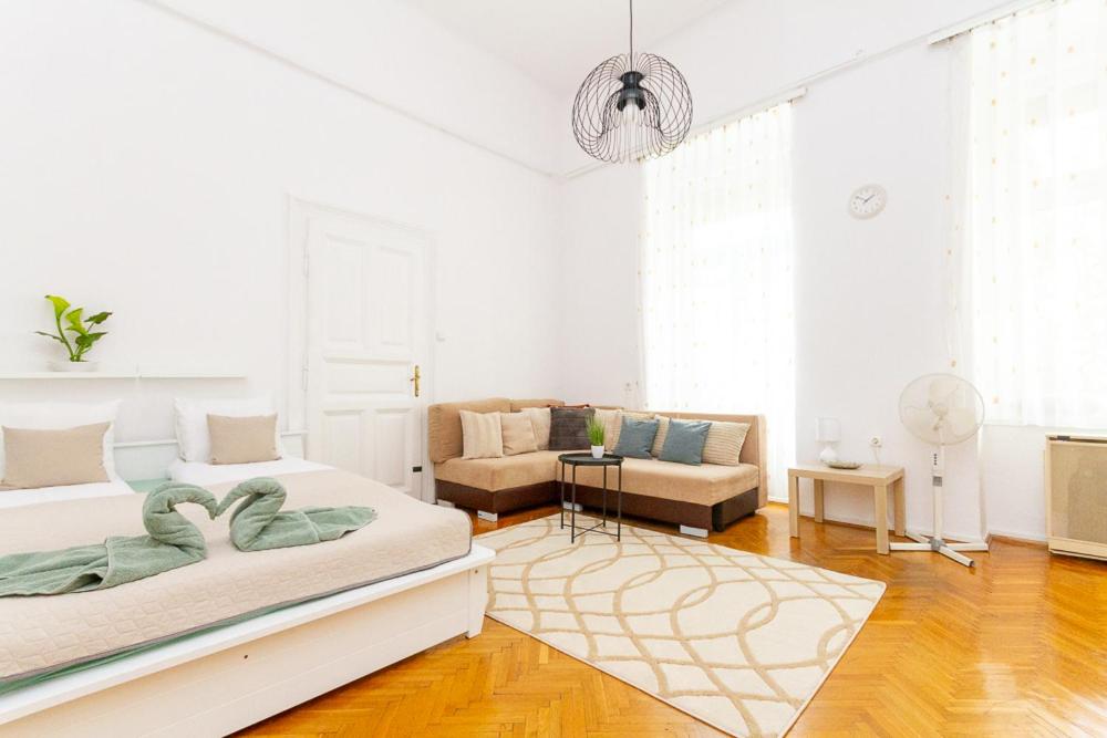 3BDR Spacious Stay Getaway Suite